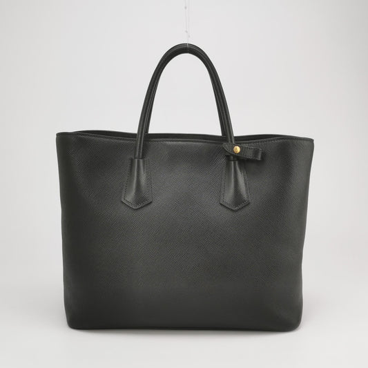 Prada - Saffiano Tote - Saffiano leather - Black - (Medium)