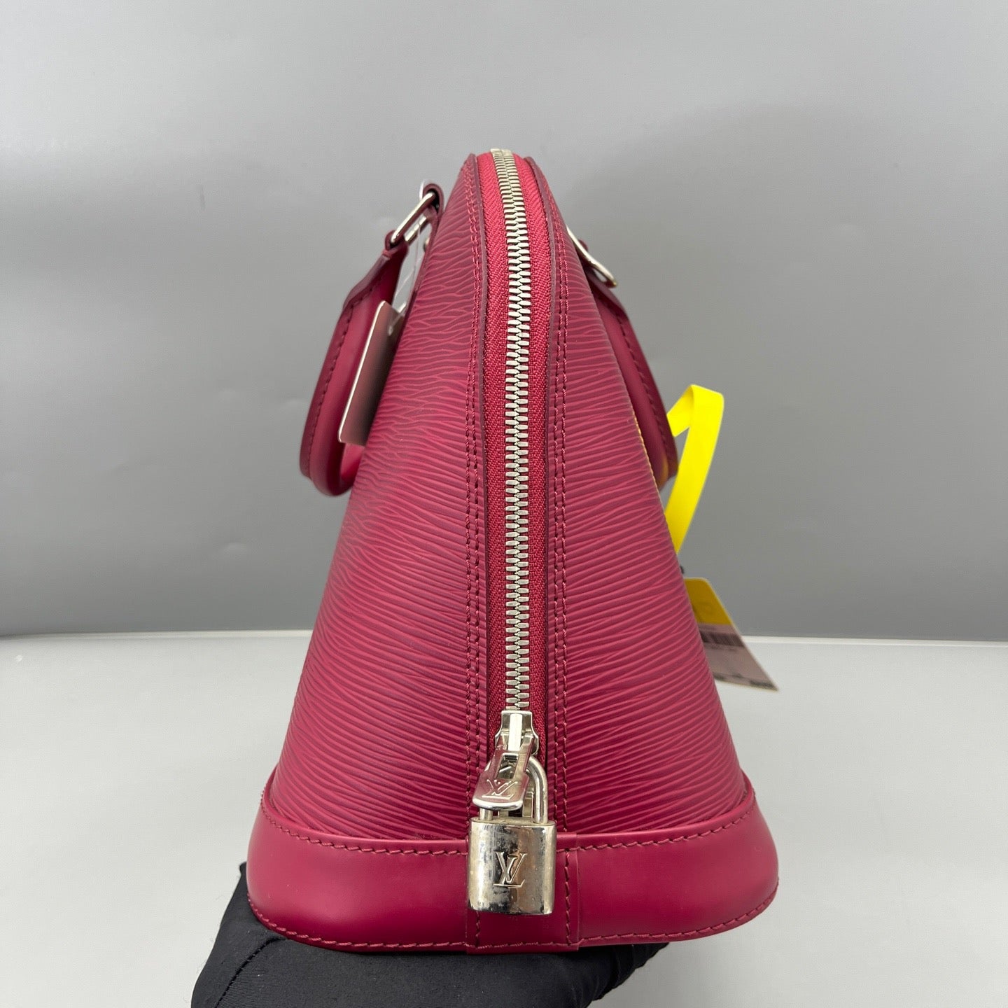 Louis Vuitton - Alma PM - Epi Leather - Burgundy - (Medium)