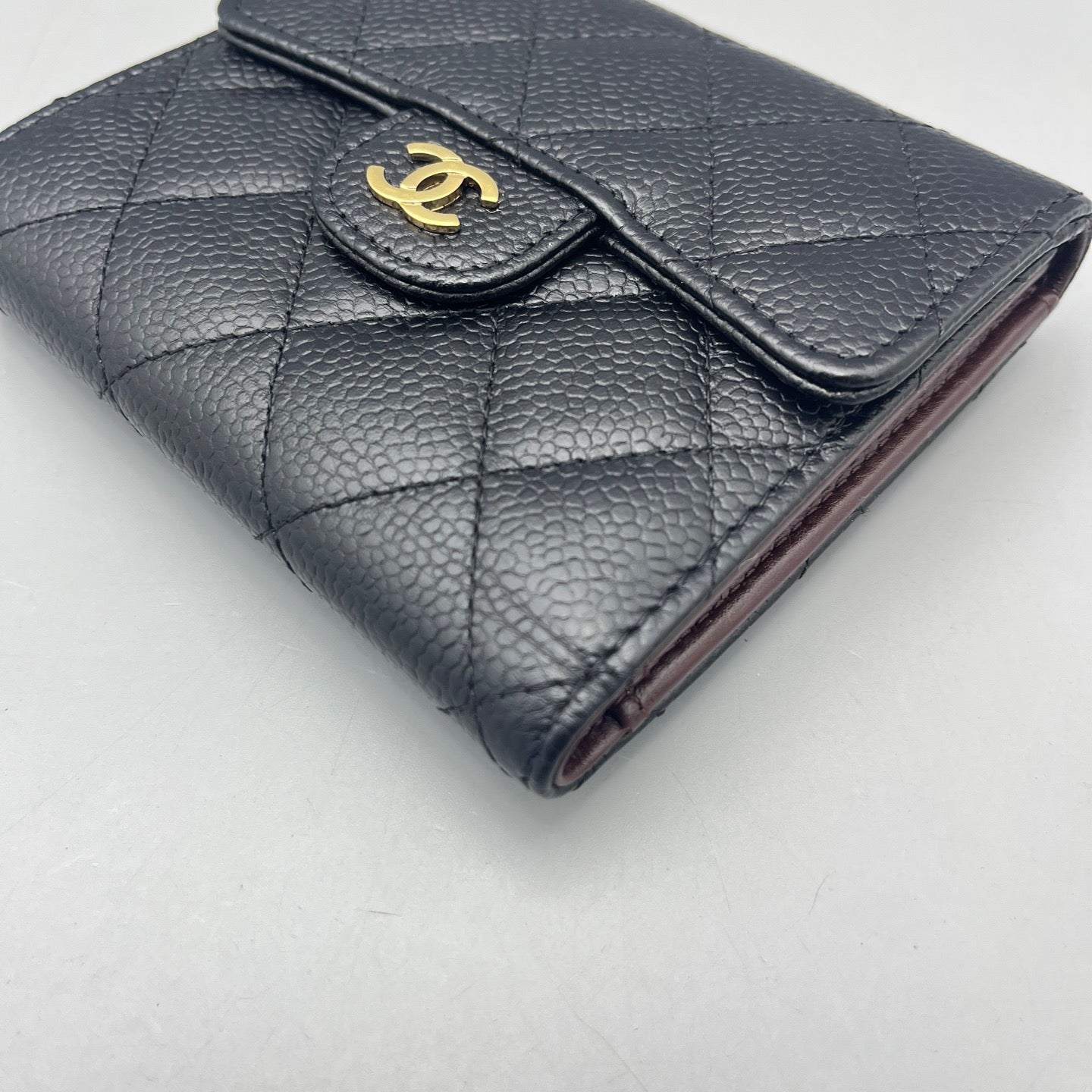 Chanel - Trifold Card Wallet A7127e - Caviar leather - Black - (Small)