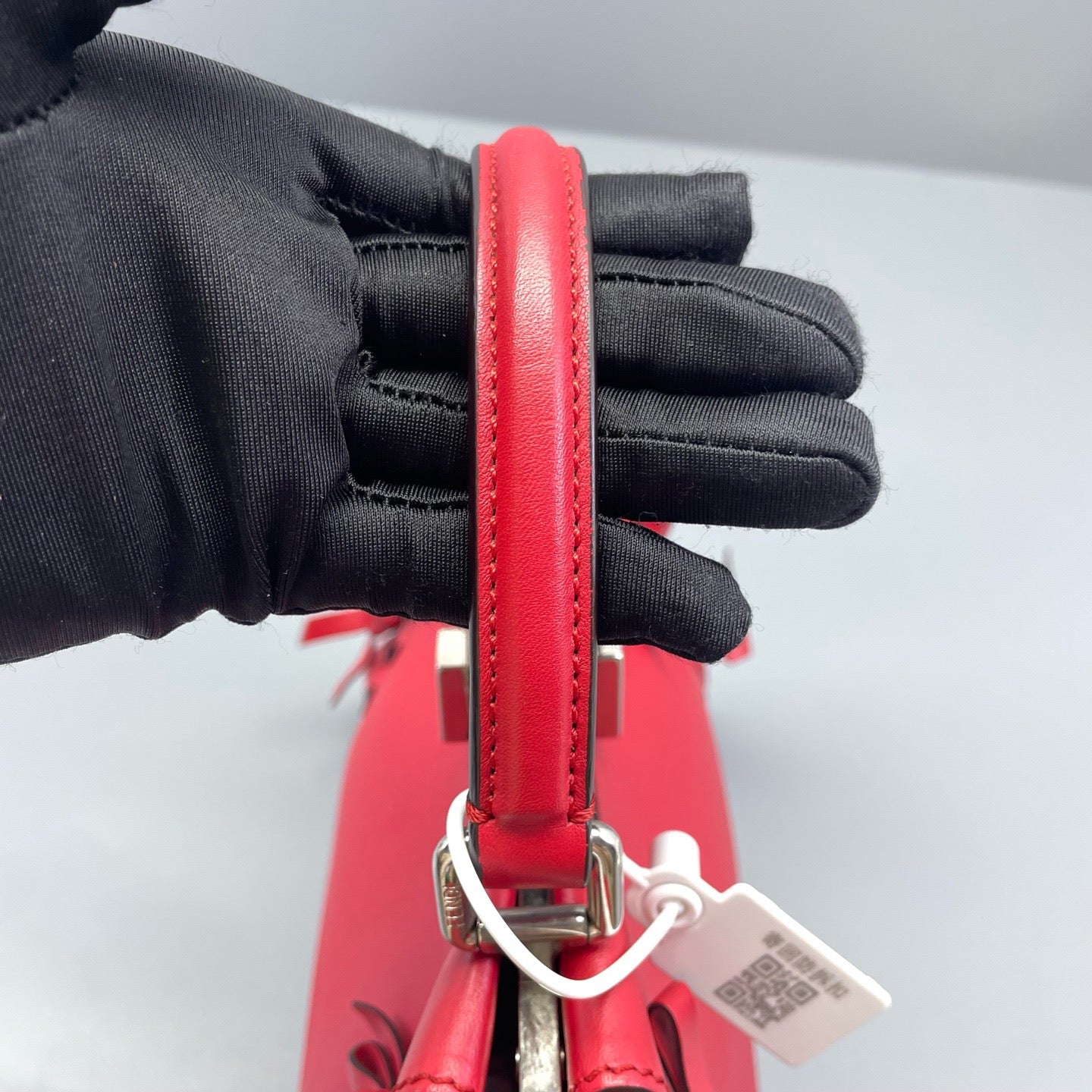 Fendi - Peekaboo Small - Leather - Red - (Small)