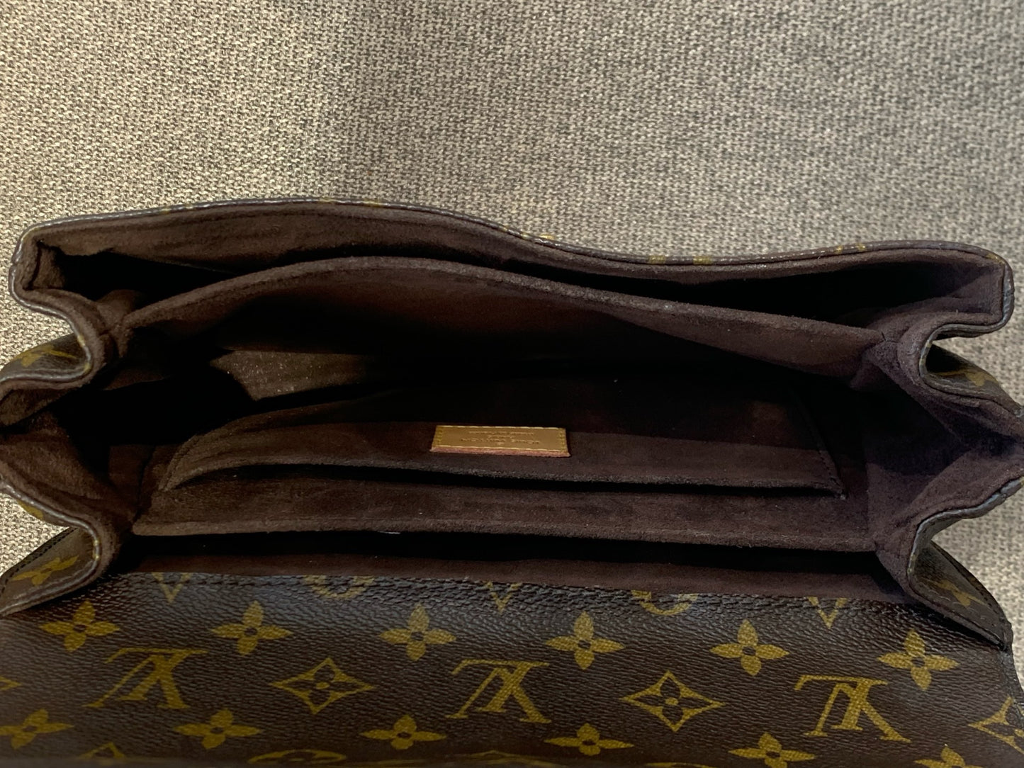 Louis Vuitton - Pochette Métis M44875 - Monogram coated canvas with Vachetta leather trim - Brown - (medium)
