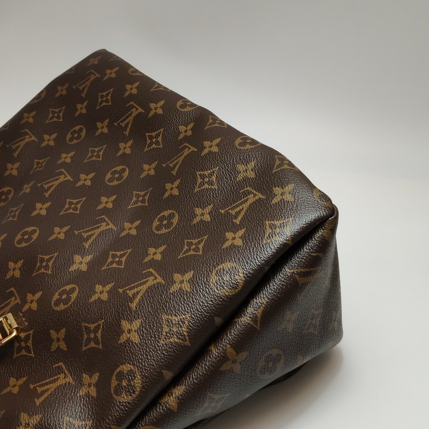 Louis Vuitton - Montaigne MM - Monogram coated canvas with Vachetta leather trim - Brown - (Medium)