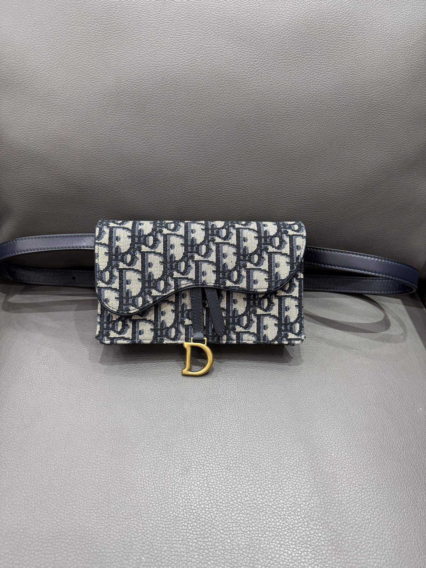 Dior - Saddle Belt Bag - Oblique embroidered canvas with leather trim - Navy - (mini)