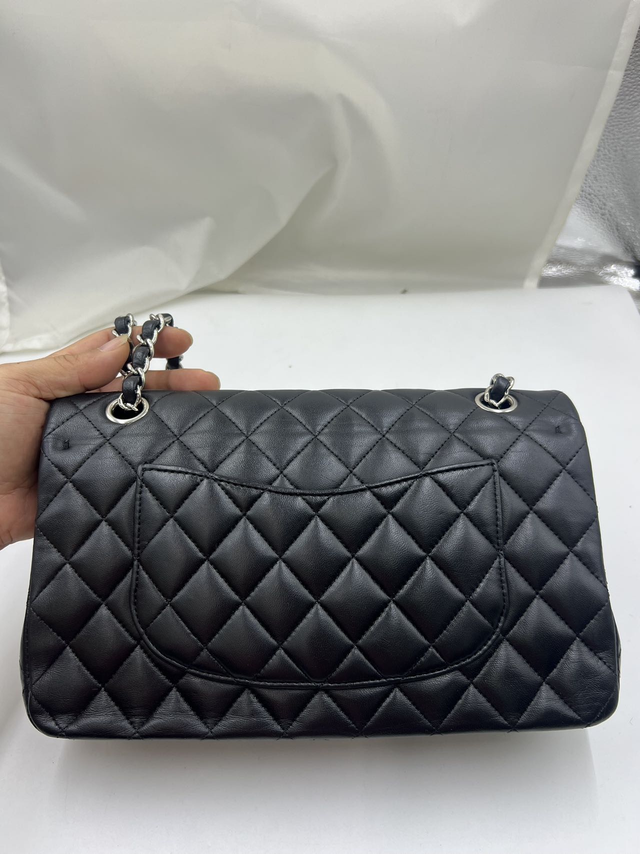 Chanel - Classic Flap - Lambskin leather - Black - (Medium)