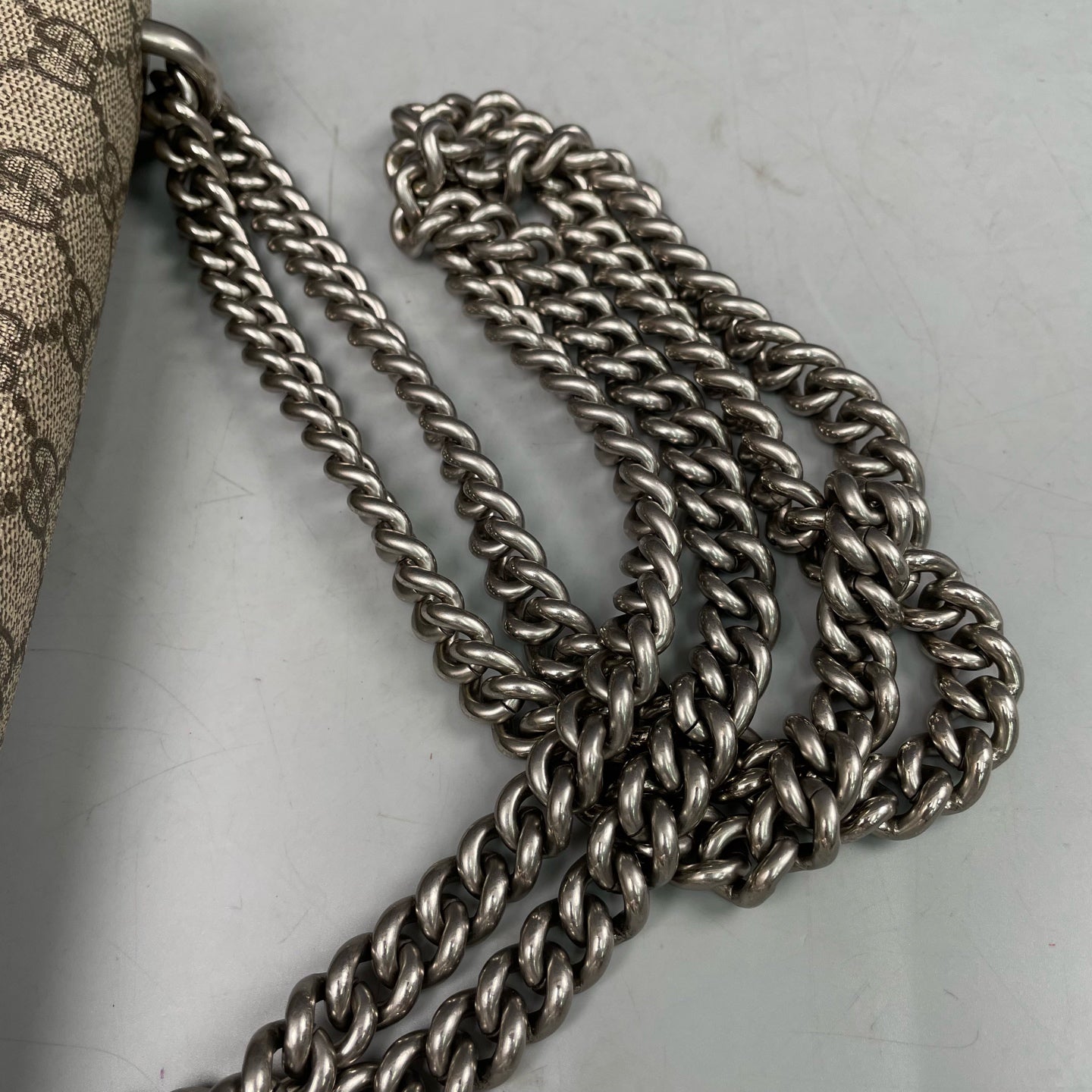 Gucci - Dionysus GG Supreme Canvas Chain Shoulder Bag - Coated canvas with leather and suede trim - Beige and Red - (medium)