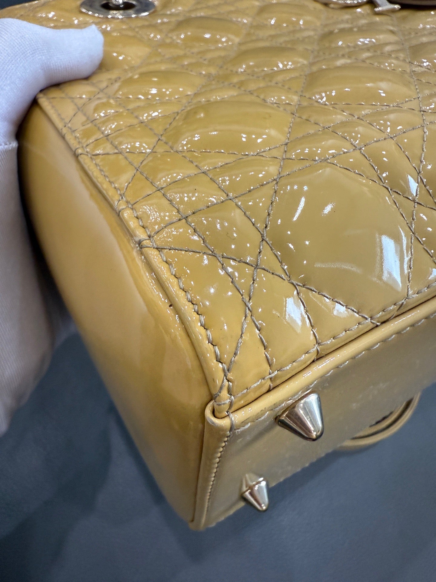Dior - Lady Dior - Patent leather - Beige - (Medium)