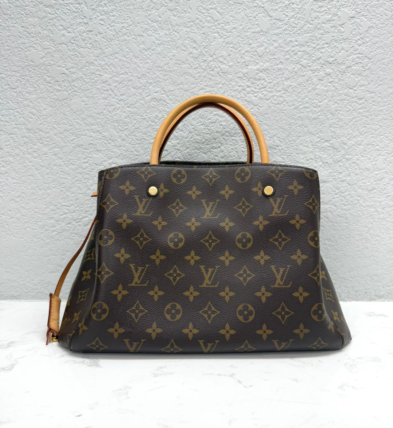 Louis Vuitton - Montaigne MM - Monogram coated canvas with natural Vachetta leather trim and microfiber lining - Brown - (Medium)