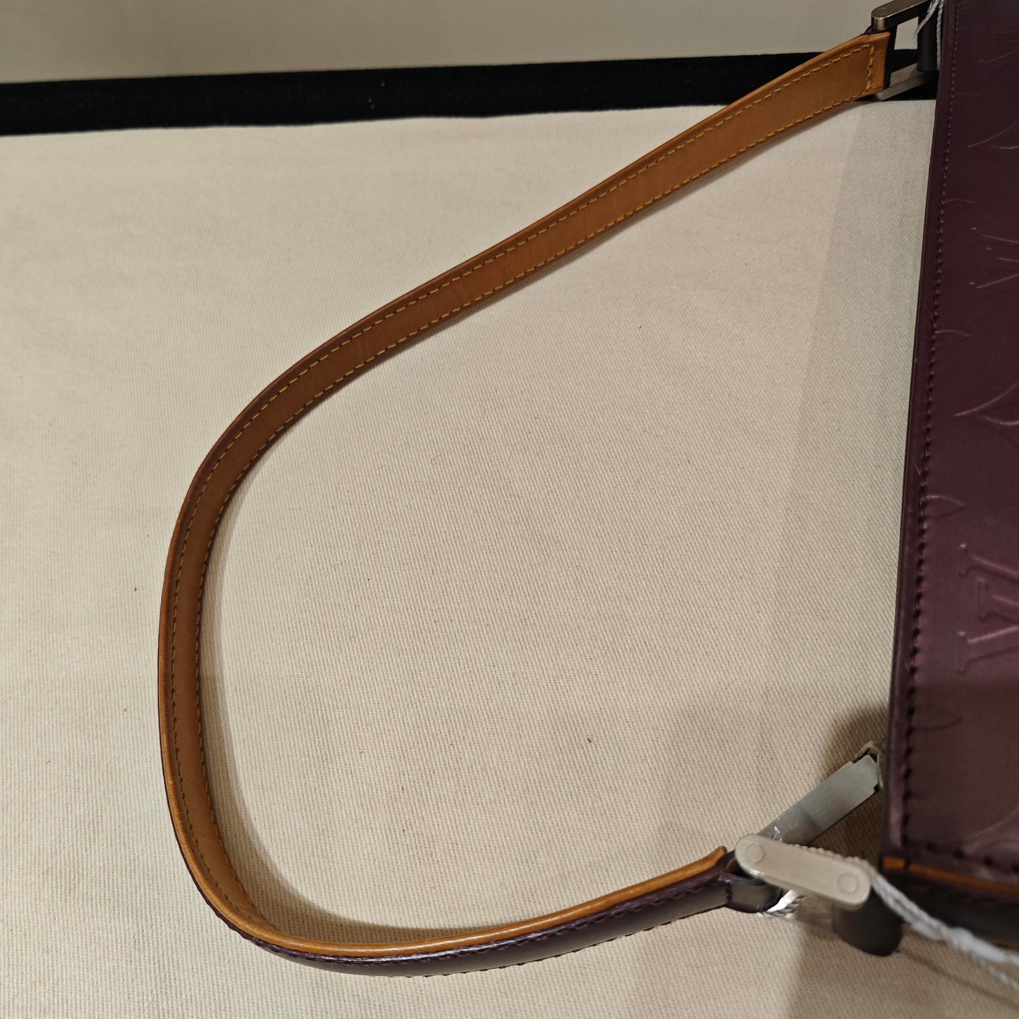 Louis Vuitton - Pochette Accessoires - Patent leather - Purple - (mini)