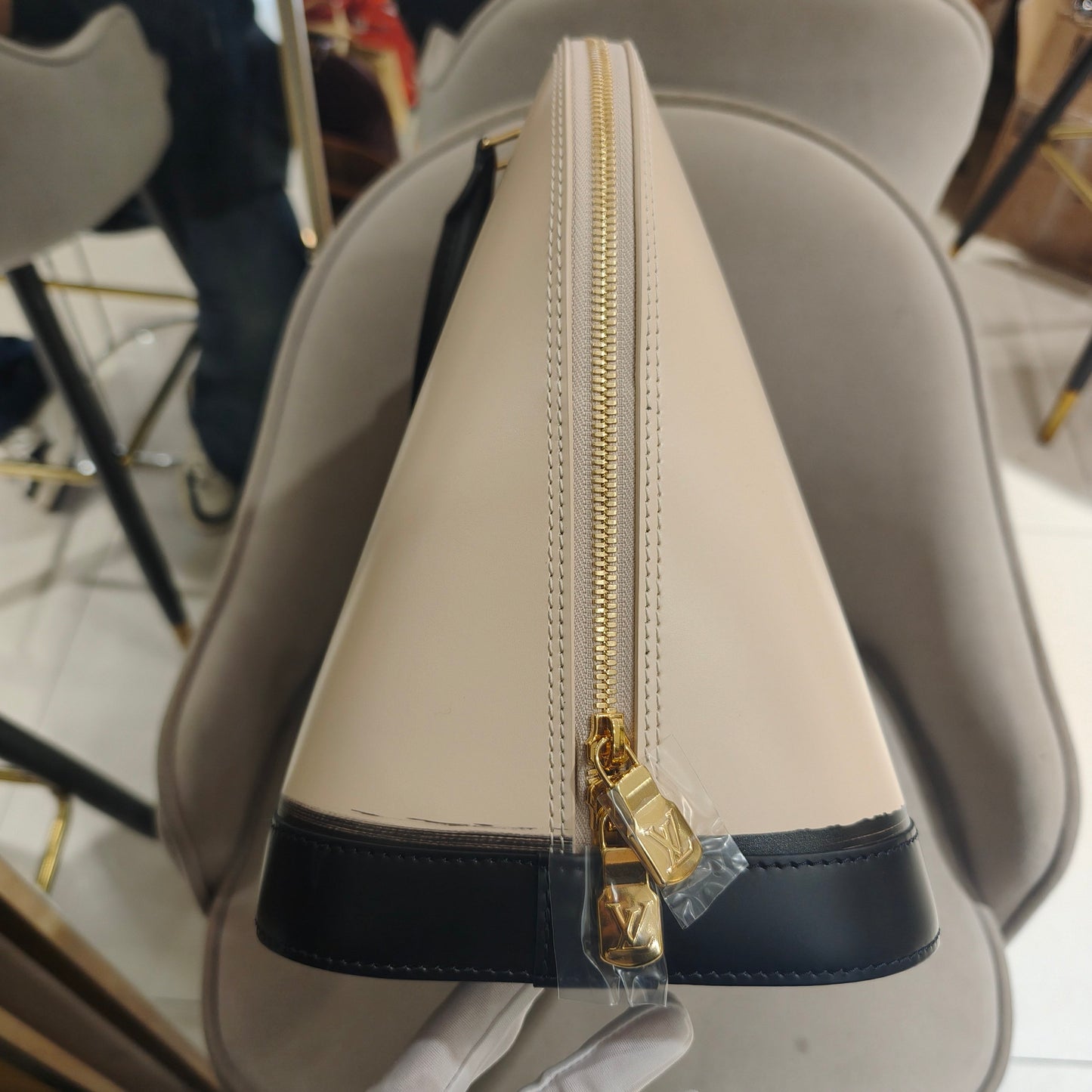 Louis Vuitton - Alma FW23 Runway Model - Smooth polished leather - Beige - (large)