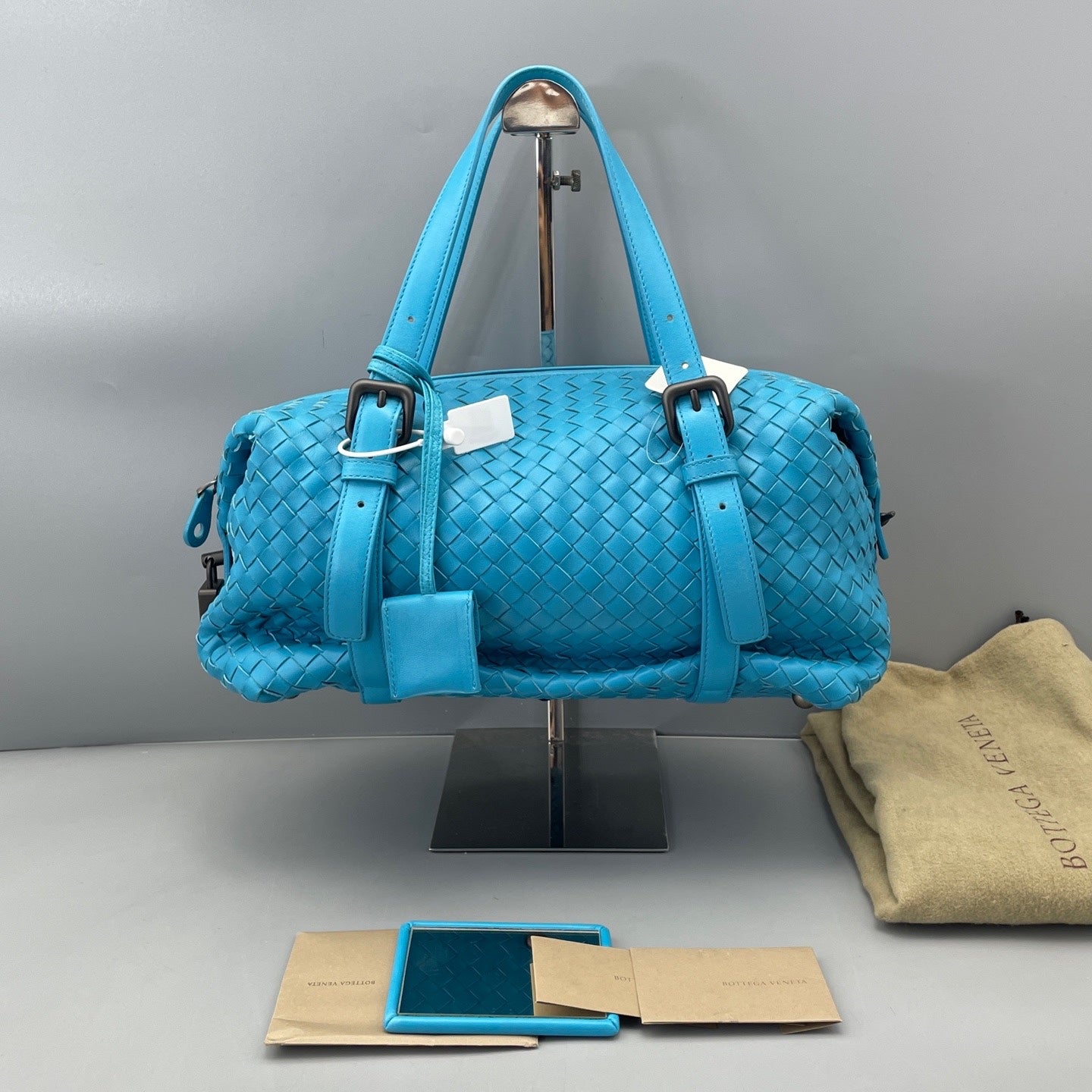 Bottega Veneta - Intrecciato Boston Bag - Leather - Blue - (medium)