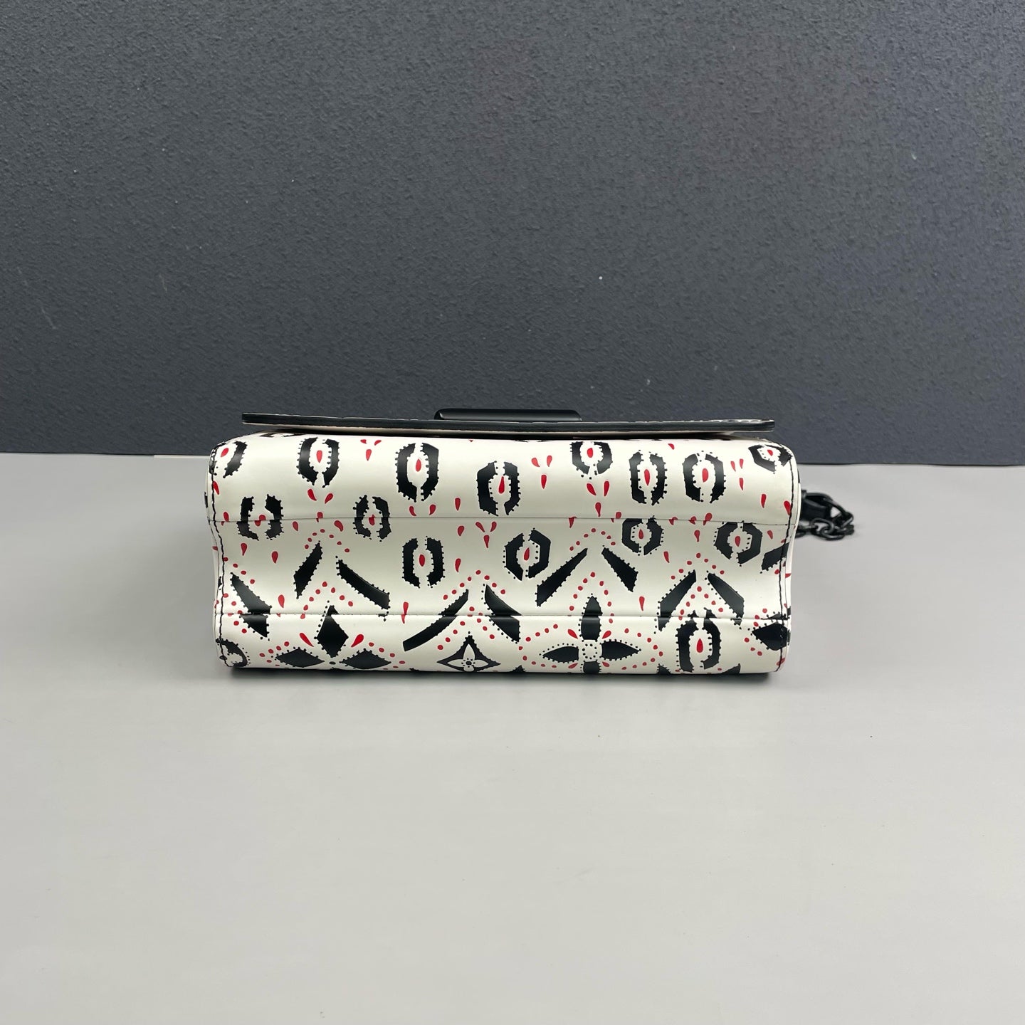 Louis Vuitton - Twist Chain Bag - Leather - White - (Medium)