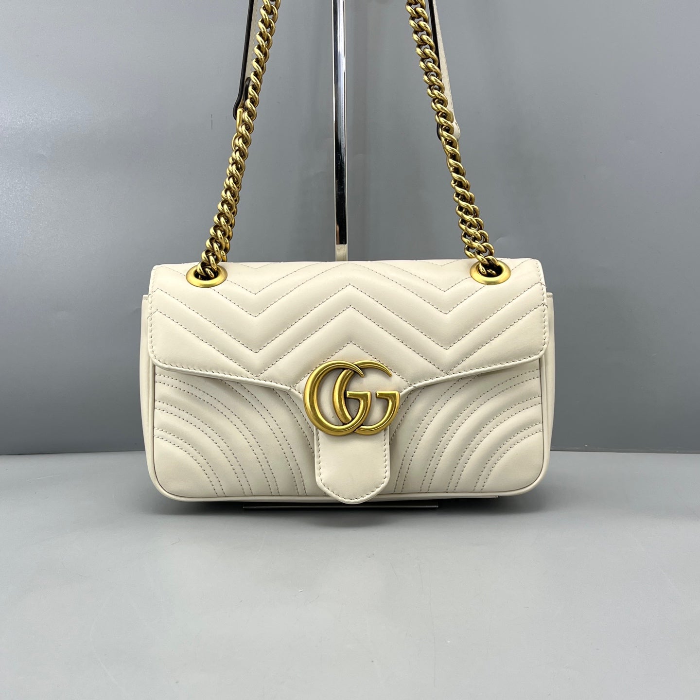 Gucci - GG Marmont Matelassé Shoulder Bag - Leather - White - (small)