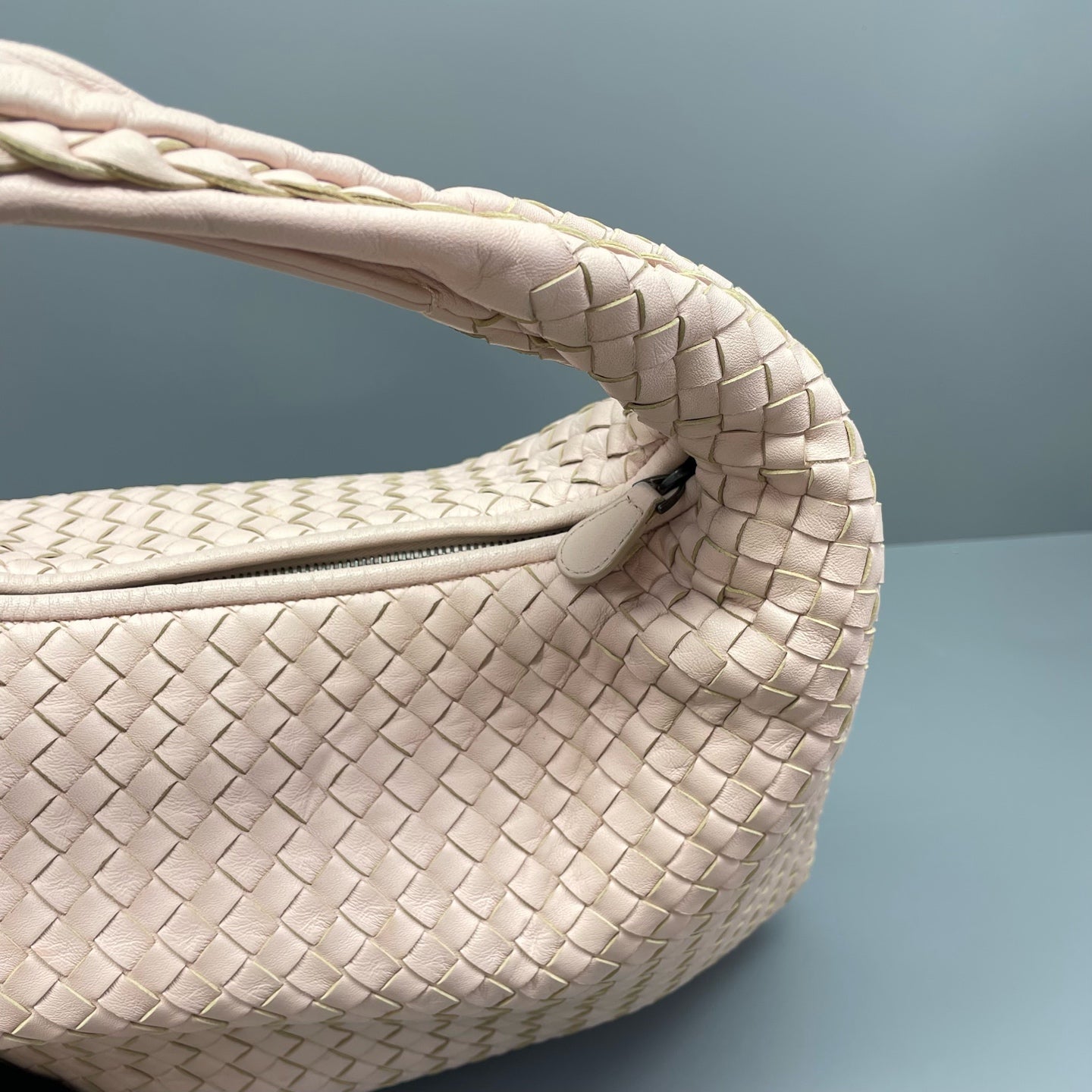 Bottega Veneta - Intrecciato Hobo Bag - Leather - Pink - (Large)