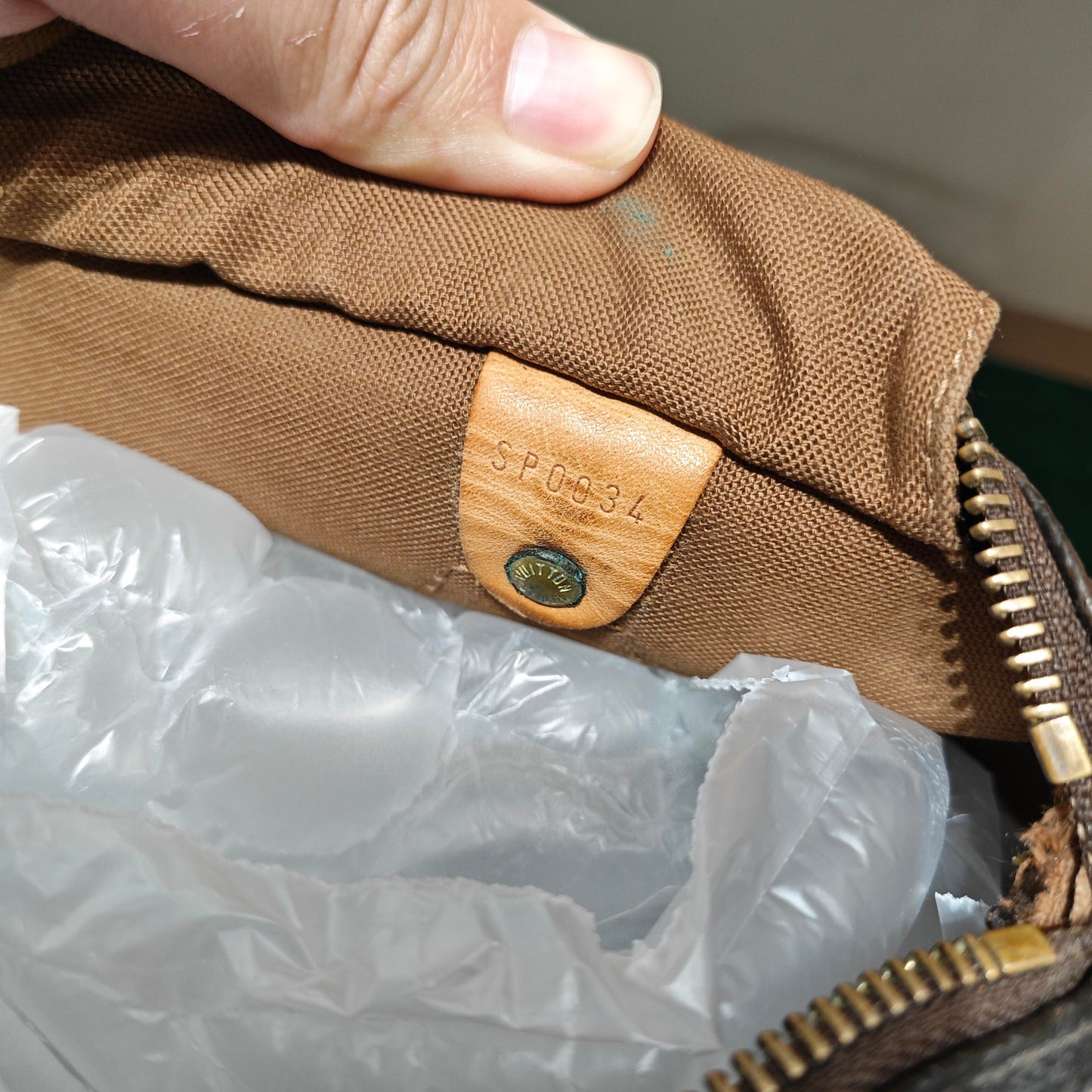 Louis Vuitton - Speedy 25 - Monogram coated canvas with Vachetta leather trim - Brown - (Small)