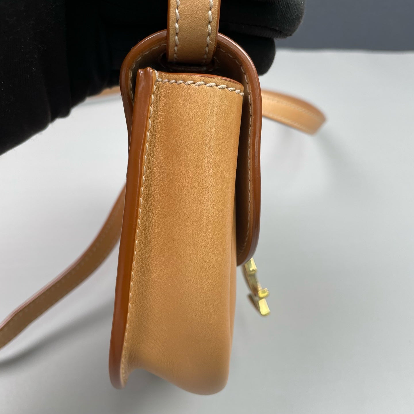 Saint Laurent - Kaia Mini Saddle Bag - Smooth calfskin leather - Camel - (mini)