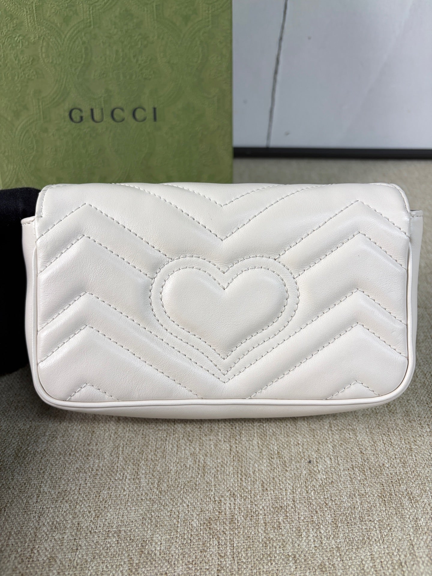 Gucci - Marmont Mini Chain Bag - Leather - White with Gold-Tone Hardware - (mini)