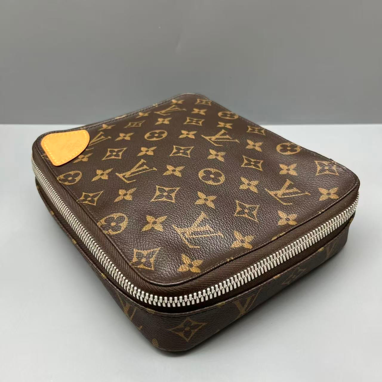 Louis Vuitton - Storage Pouch - Monogram coated canvas with Vachetta leather trim - Brown - (small)