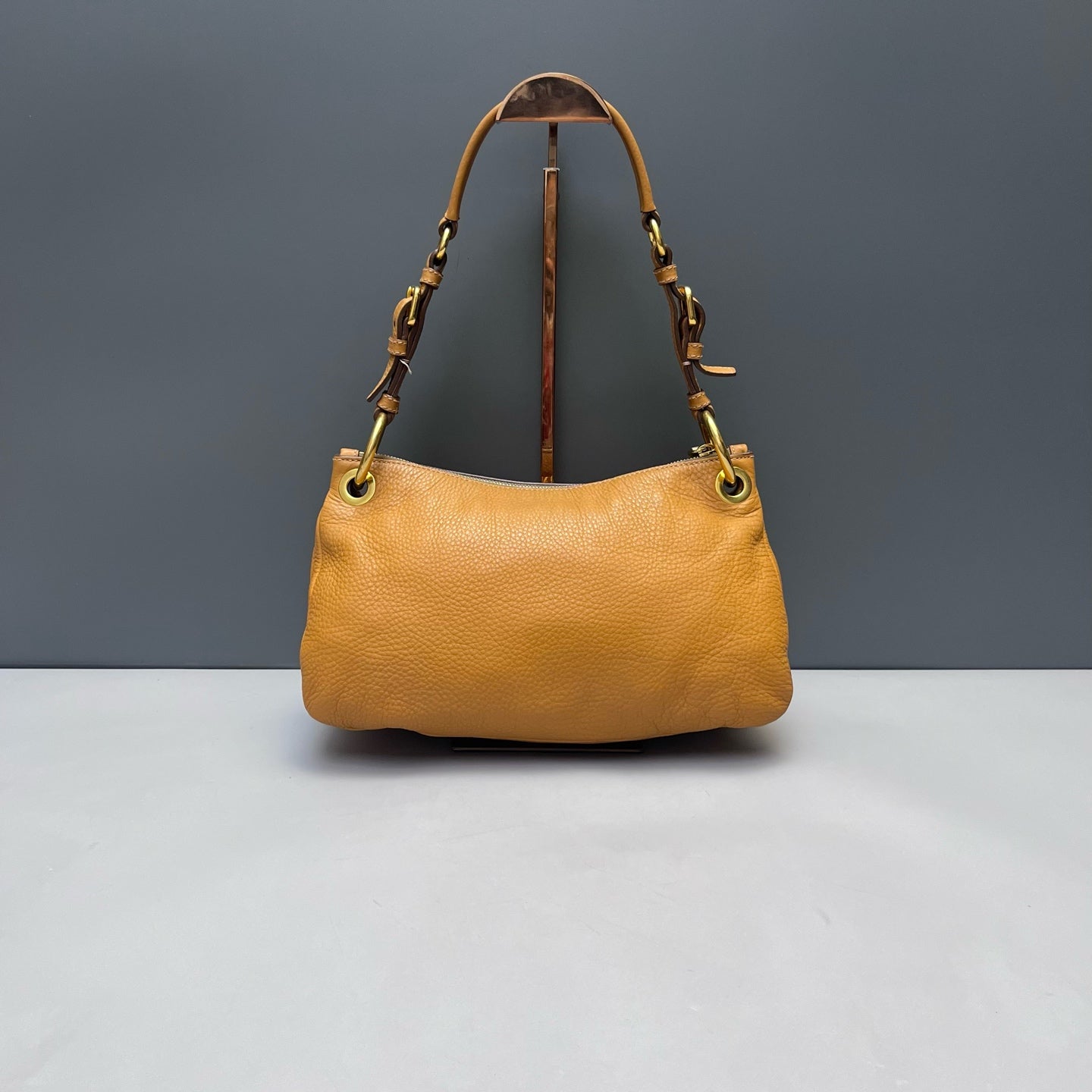 Prada - Double Buckle Hobo Shoulder Bag - Pebbled cowhide leather - Orange - (Medium)