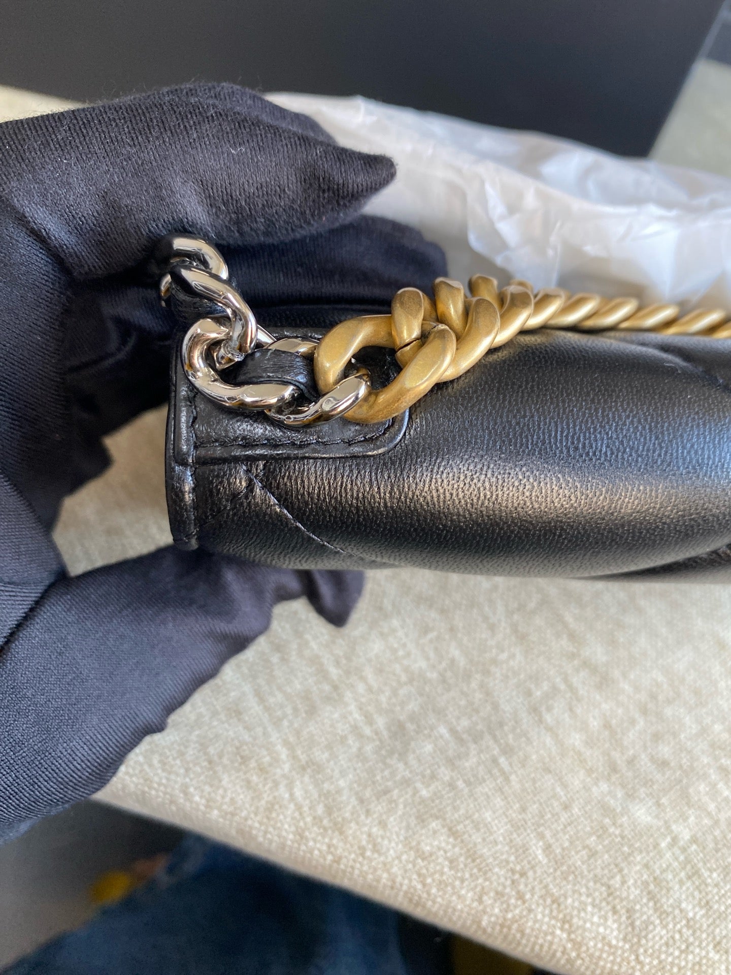 Chanel - 19 Wallet On Chain (WOC) - Lambskin leather - Black - (mini)