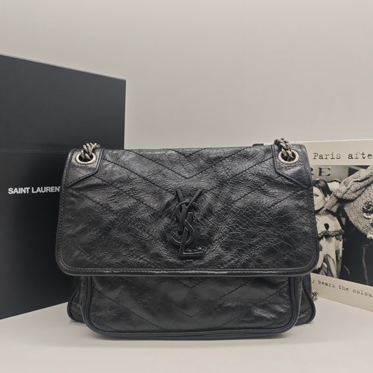 Saint Laurent - Niki Medium Chain Bag - Aged crinkled calfskin leather - Black - (Medium)