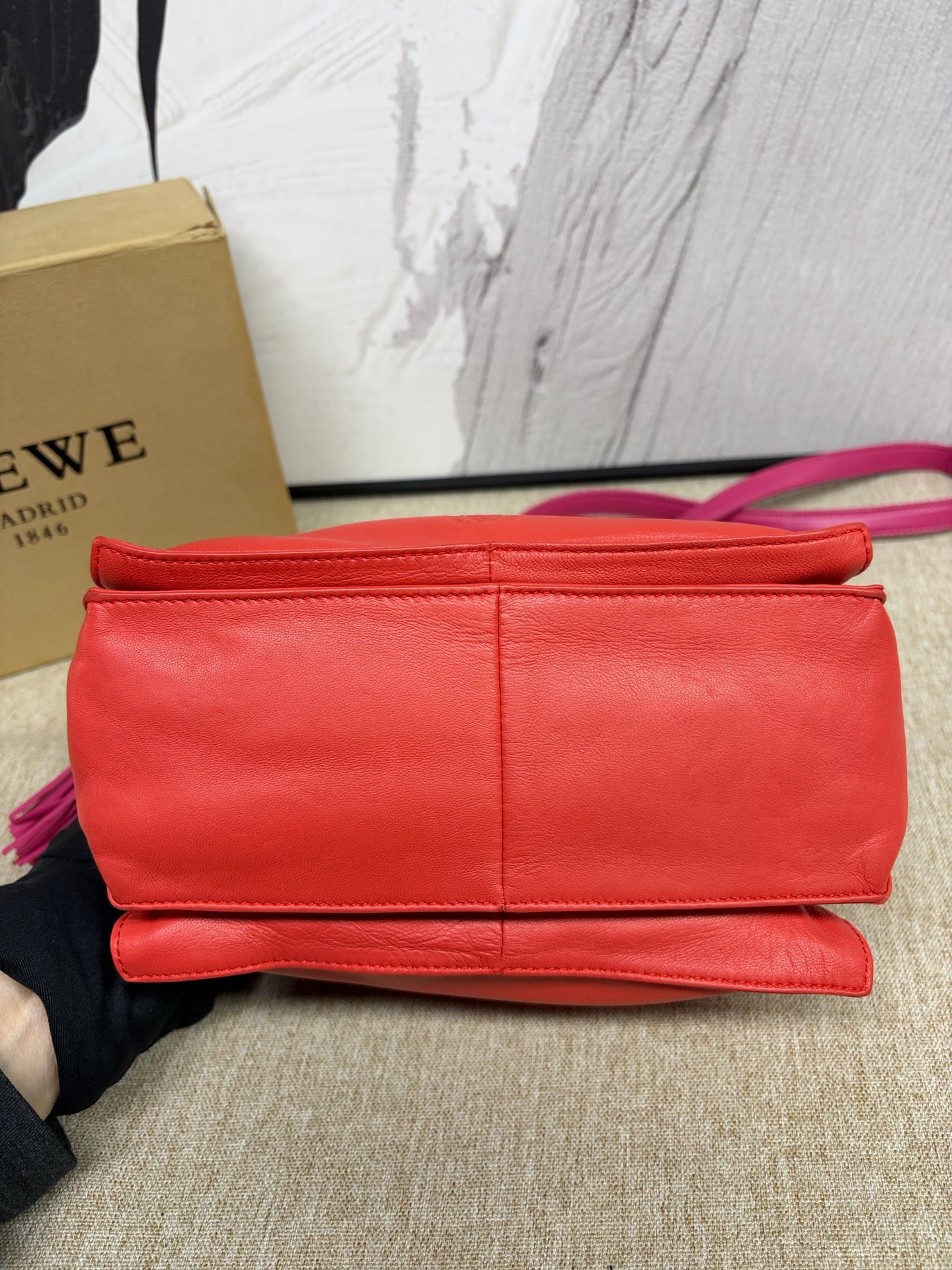 Loewe - Flamenco Tassel Drawstring Bag - Lambskin leather - Orange-Red and Rose Red - (Medium)
