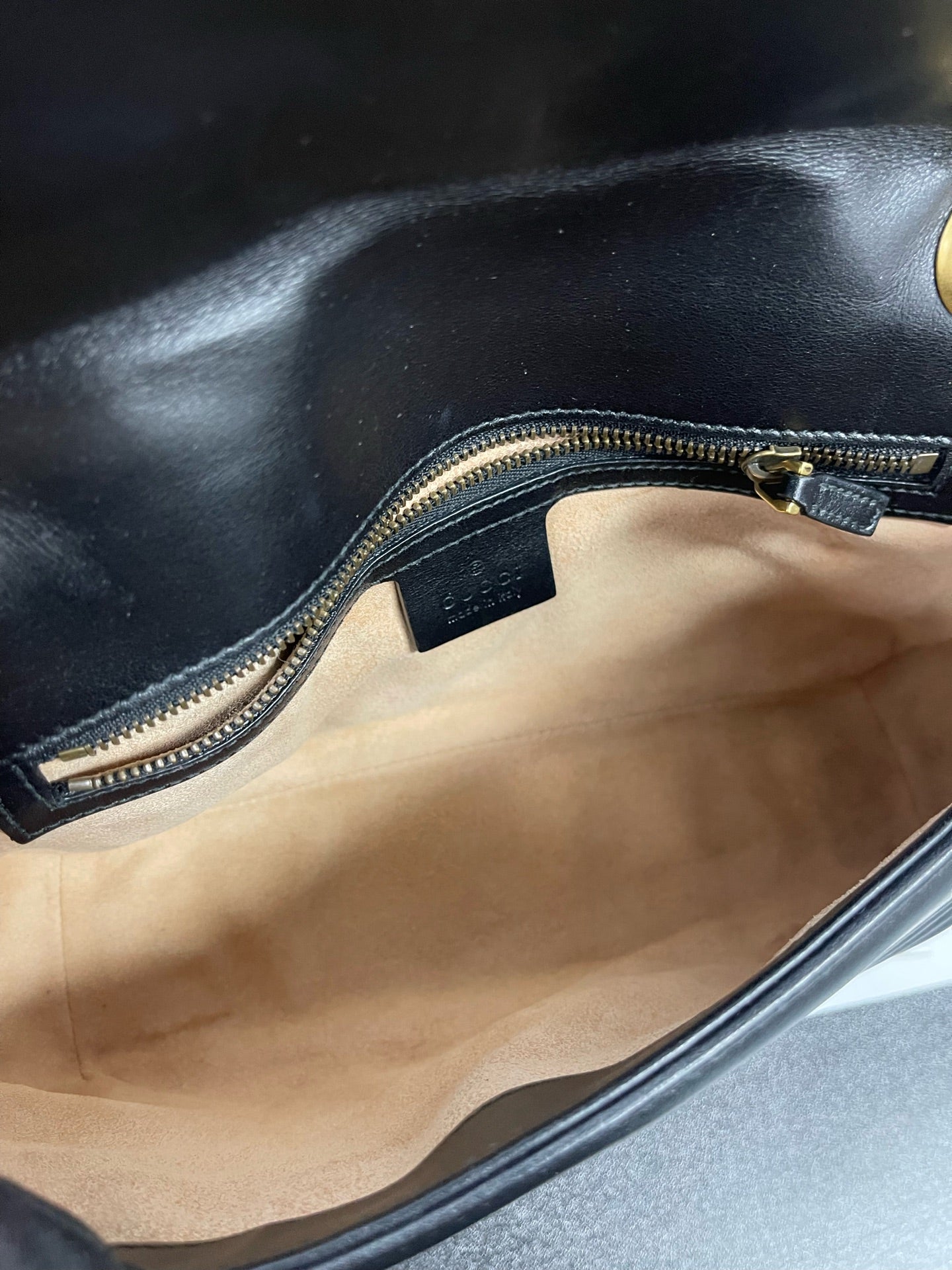 Gucci - Marmont Matelassé Shoulder Bag - Leather - Black - (medium)