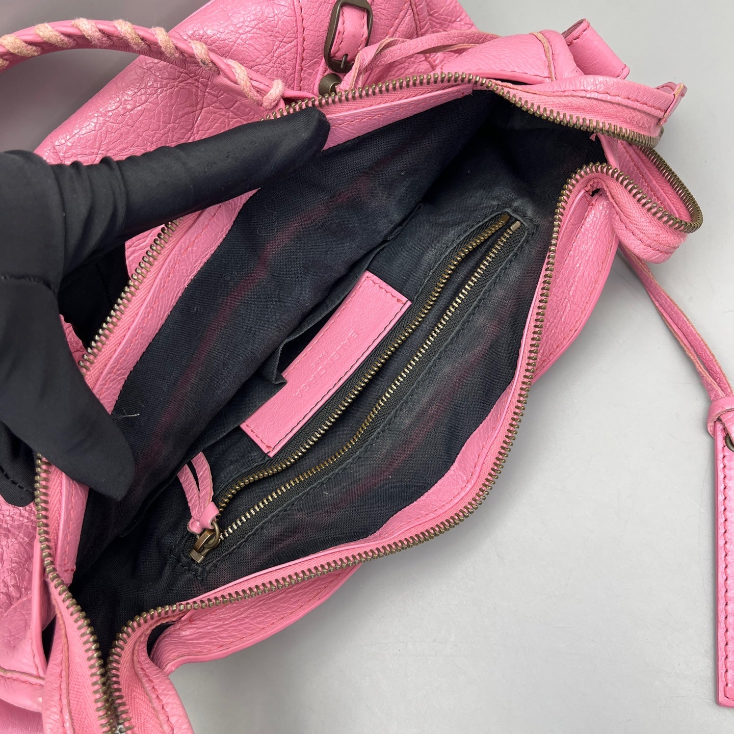 Balenciaga - City Bag - Distressed goatskin leather - Pink - (medium)