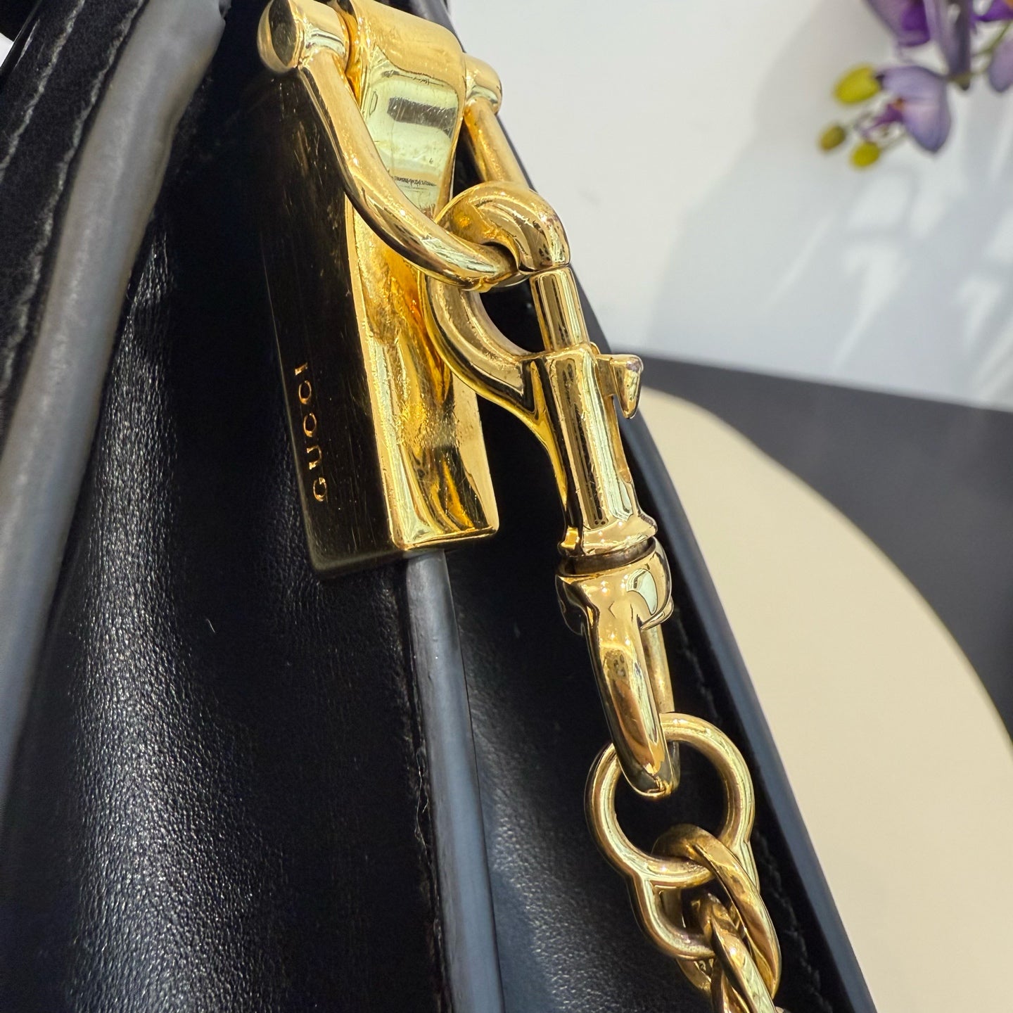 Gucci - GG Matelassé Chain Bag - Leather - Black with Gold-Tone Hardware - (mini)