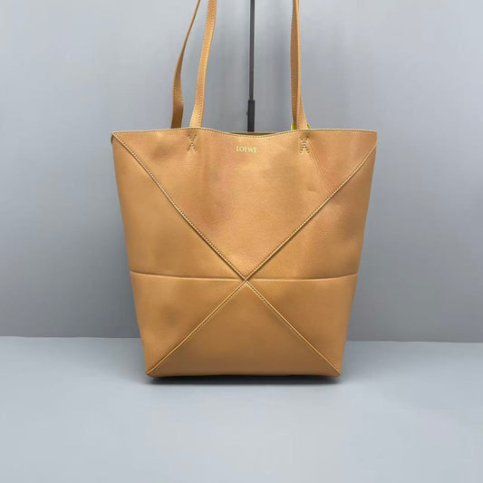 LOEWE - Geometric Tote Bag - Leather - Beige - (Medium)
