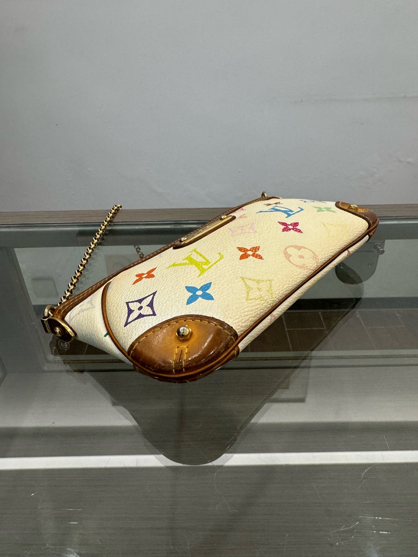 Louis Vuitton - Pochette Accessoires Monogram Multicolor - Monogram Multicolor coated canvas with Vachetta leather trim and Alcantara lining - White - (mini)