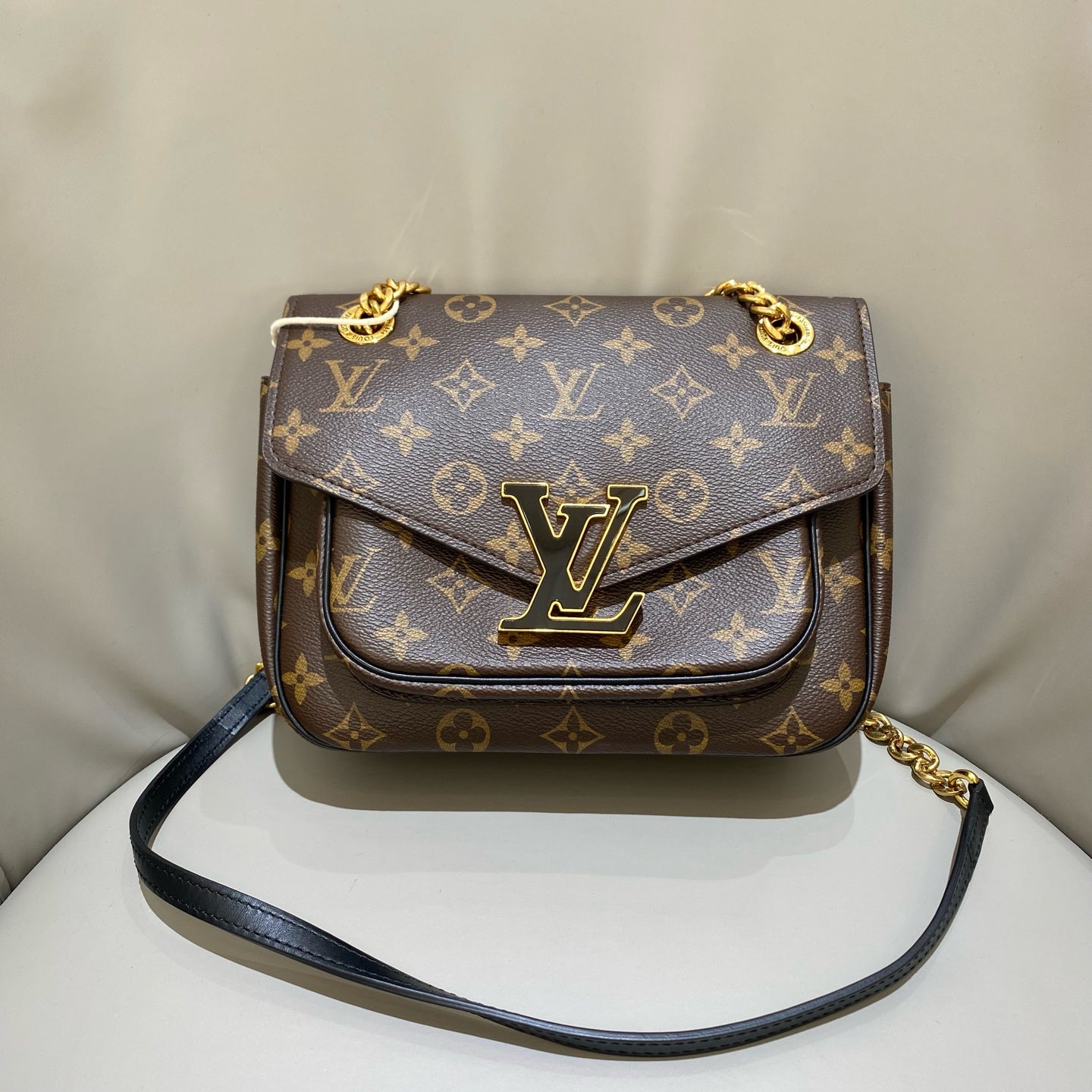 Louis Vuitton - Passy - Monogram coated canvas with leather trim - Brown - (medium)