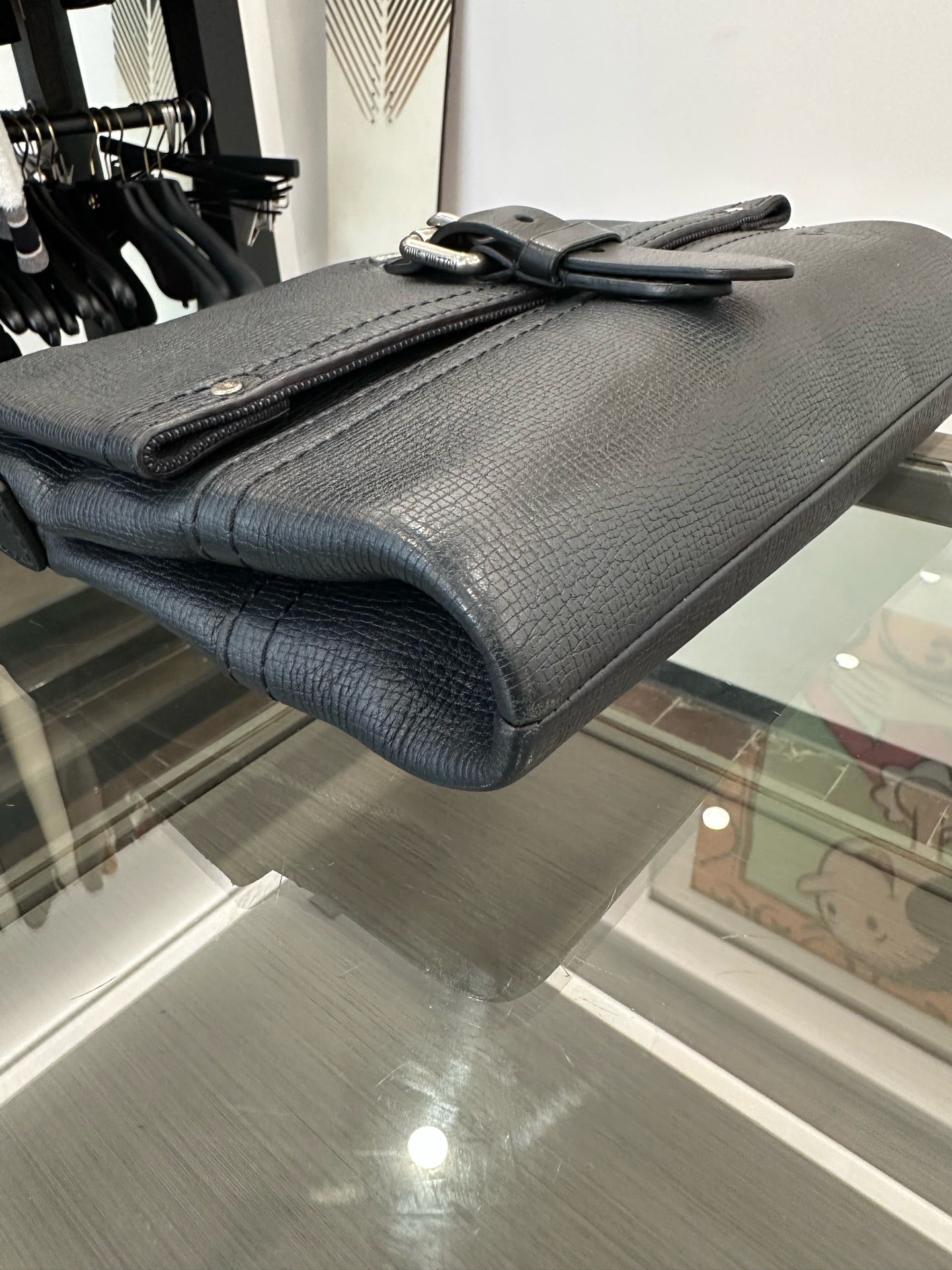 Louis Vuitton - Classic Messenger Bag - Grained leather - Black - (medium)