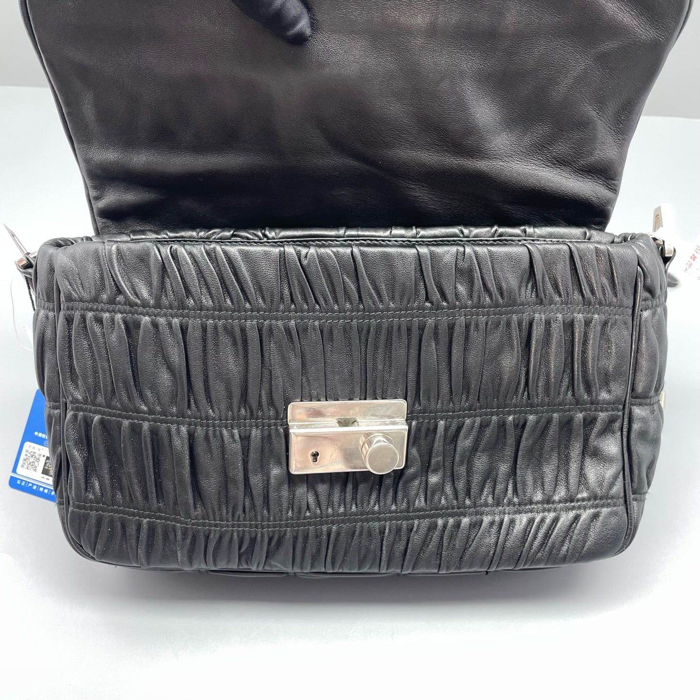 Prada - Gaufre Chain Shoulder Bag - Leather - Black - (small)