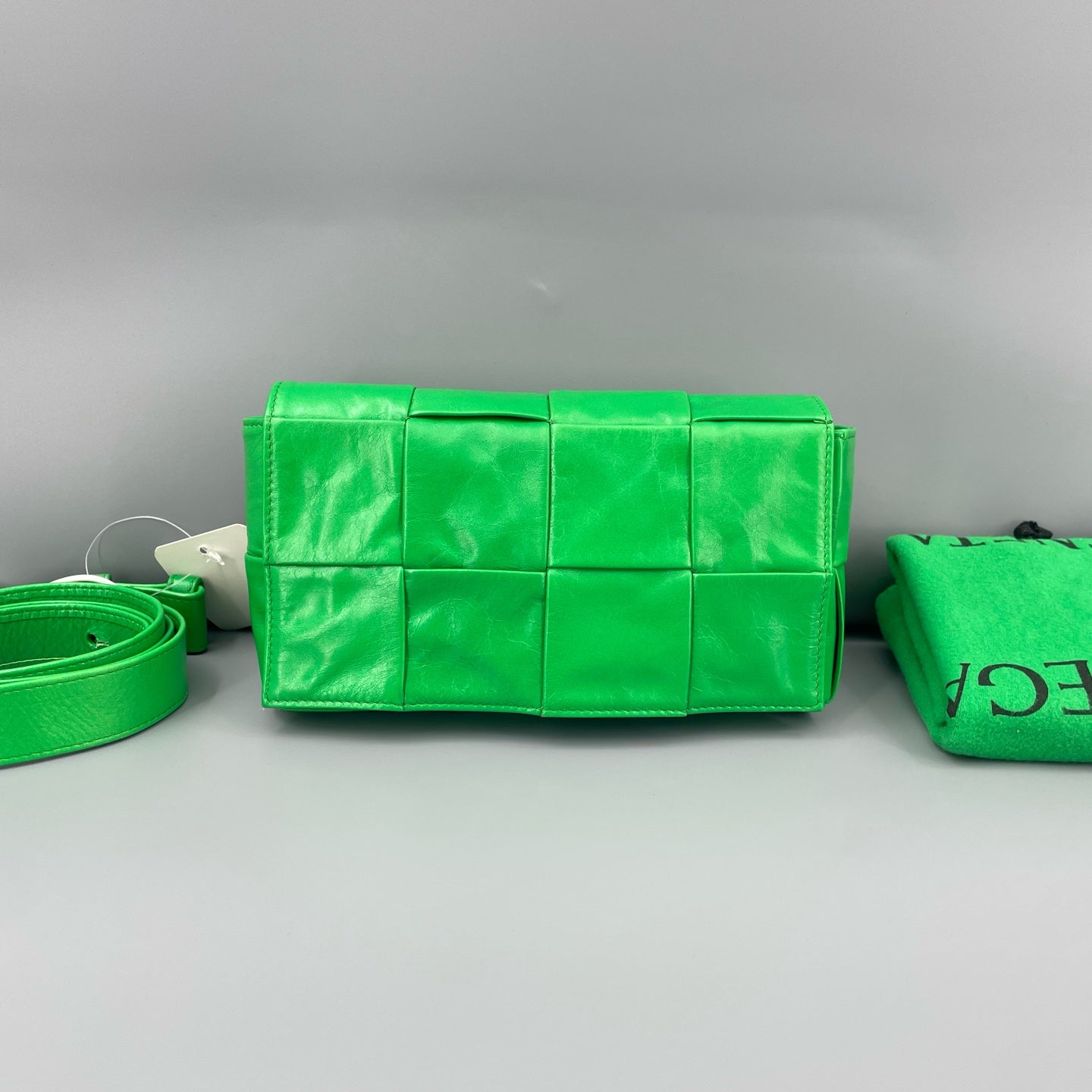 Bottega Veneta - Padded Cassette Bag - Leather - Green - (mini)