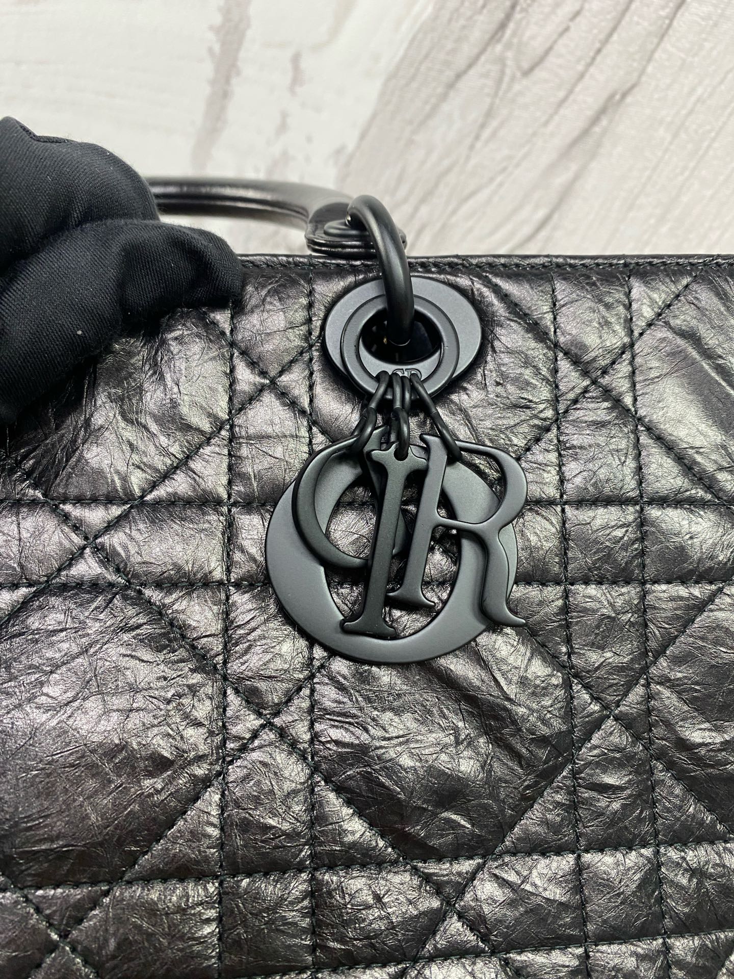Dior - Lady D-Sire Medium - Wrinkled oil wax leather - Black - (Medium)
