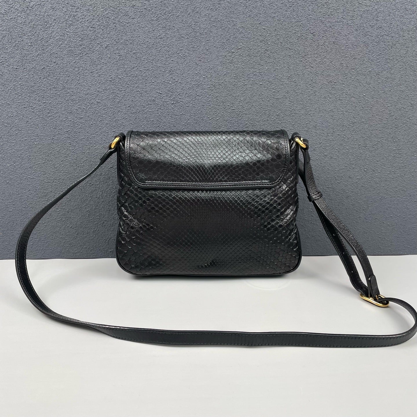 Gucci - GG Messenger Bag - Exotic leathers - Python and Leather - Black - (small)