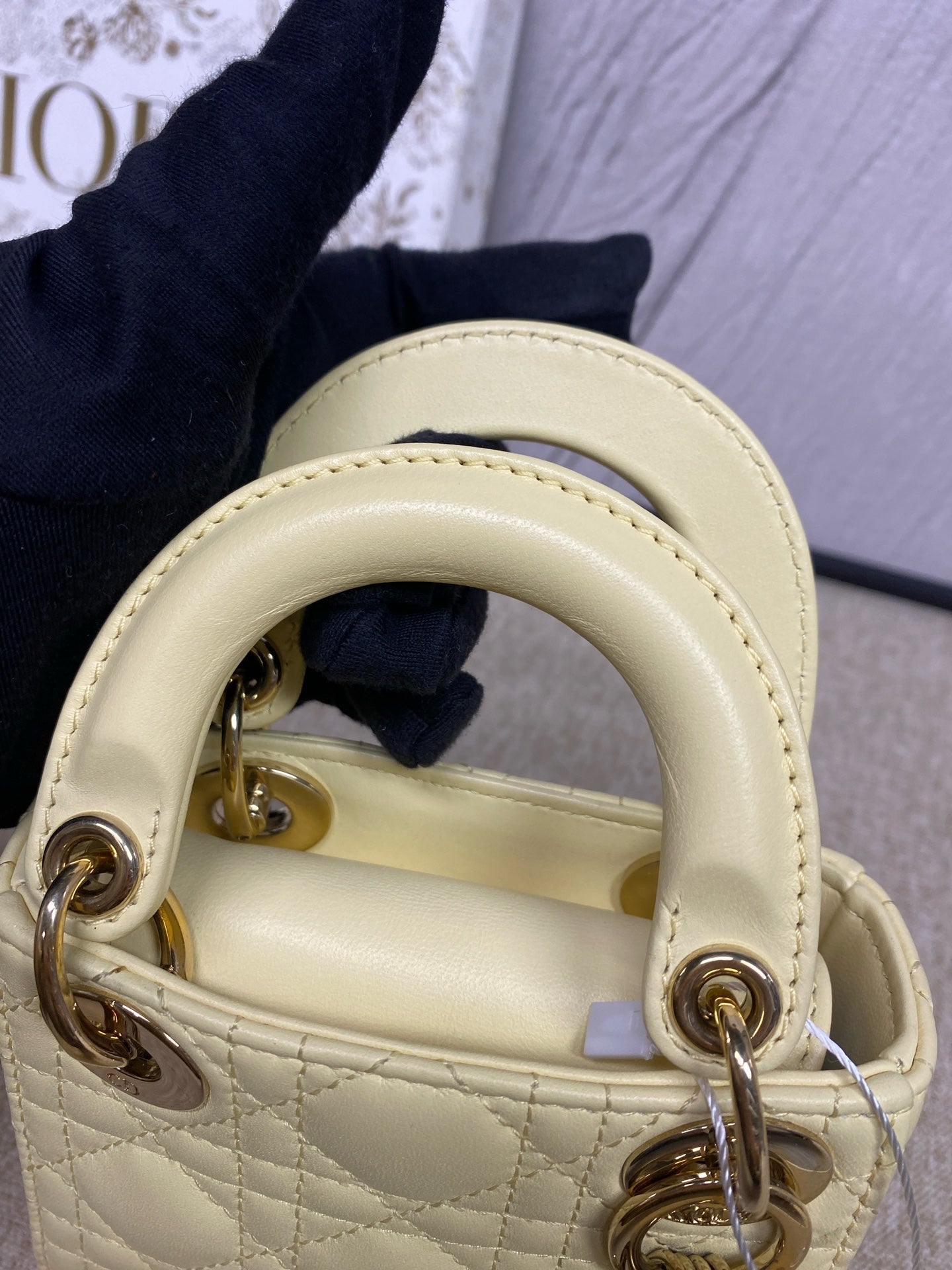 Dior - Lady Dior Ultra Mini - Lambskin leather - Yellow with Gold-Tone Hardware - (mini)