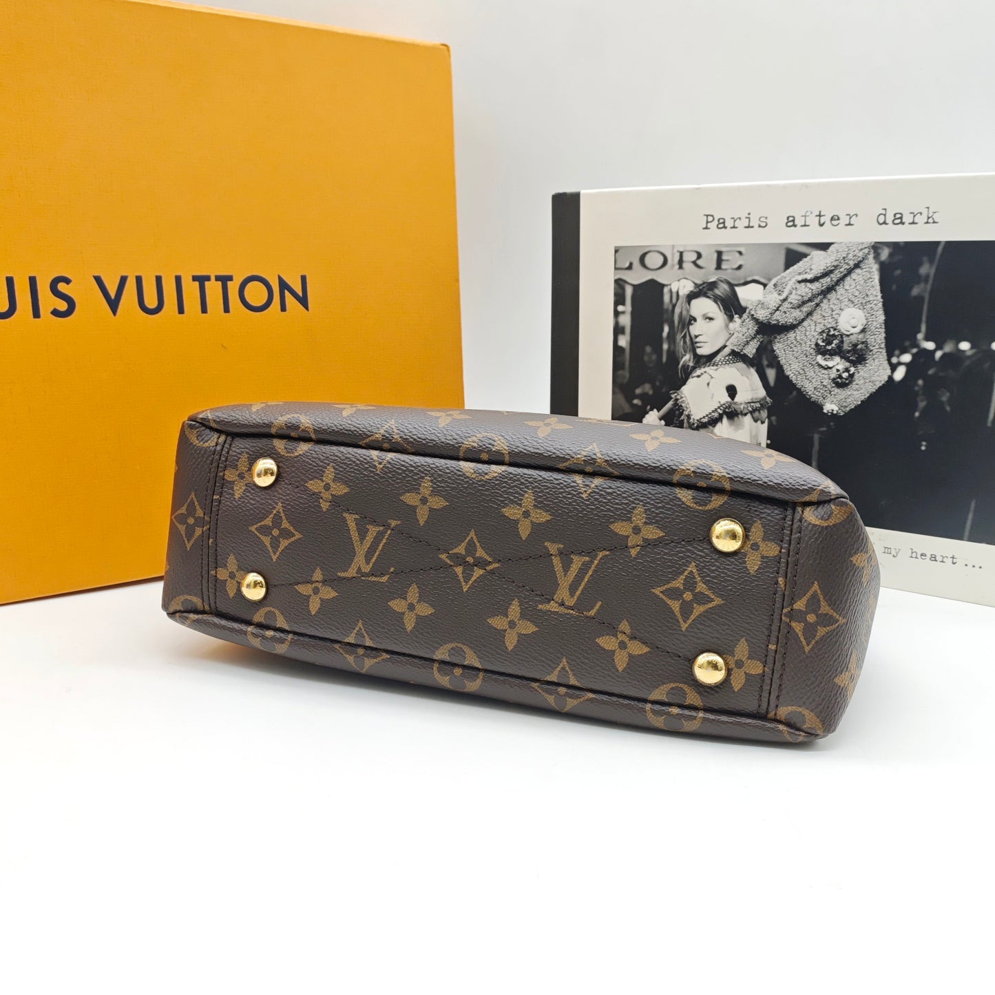 Louis Vuitton - Pallas Monogram - Monogram coated canvas with Vachetta leather trim and red leather lining - Brown with Red Accents - (Small)