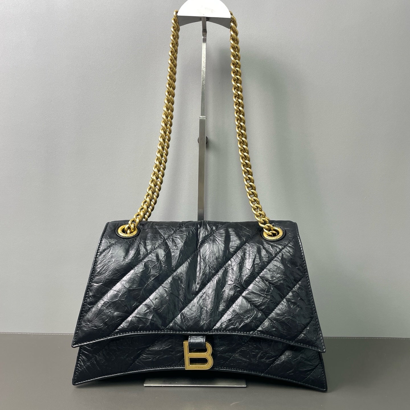 Balenciaga - CRUSH - Glazed calfskin leather - Black - (Medium)