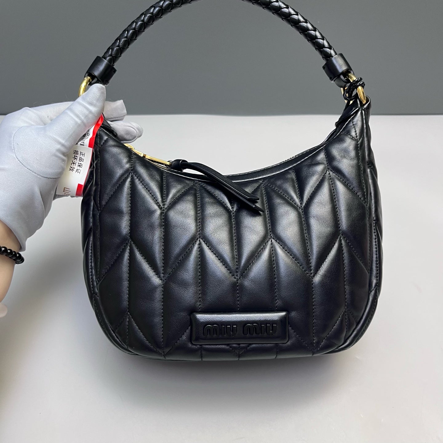 Miu Miu - Matelassé Hobo Crescent Bag - Lambskin leather - Black - (mini)