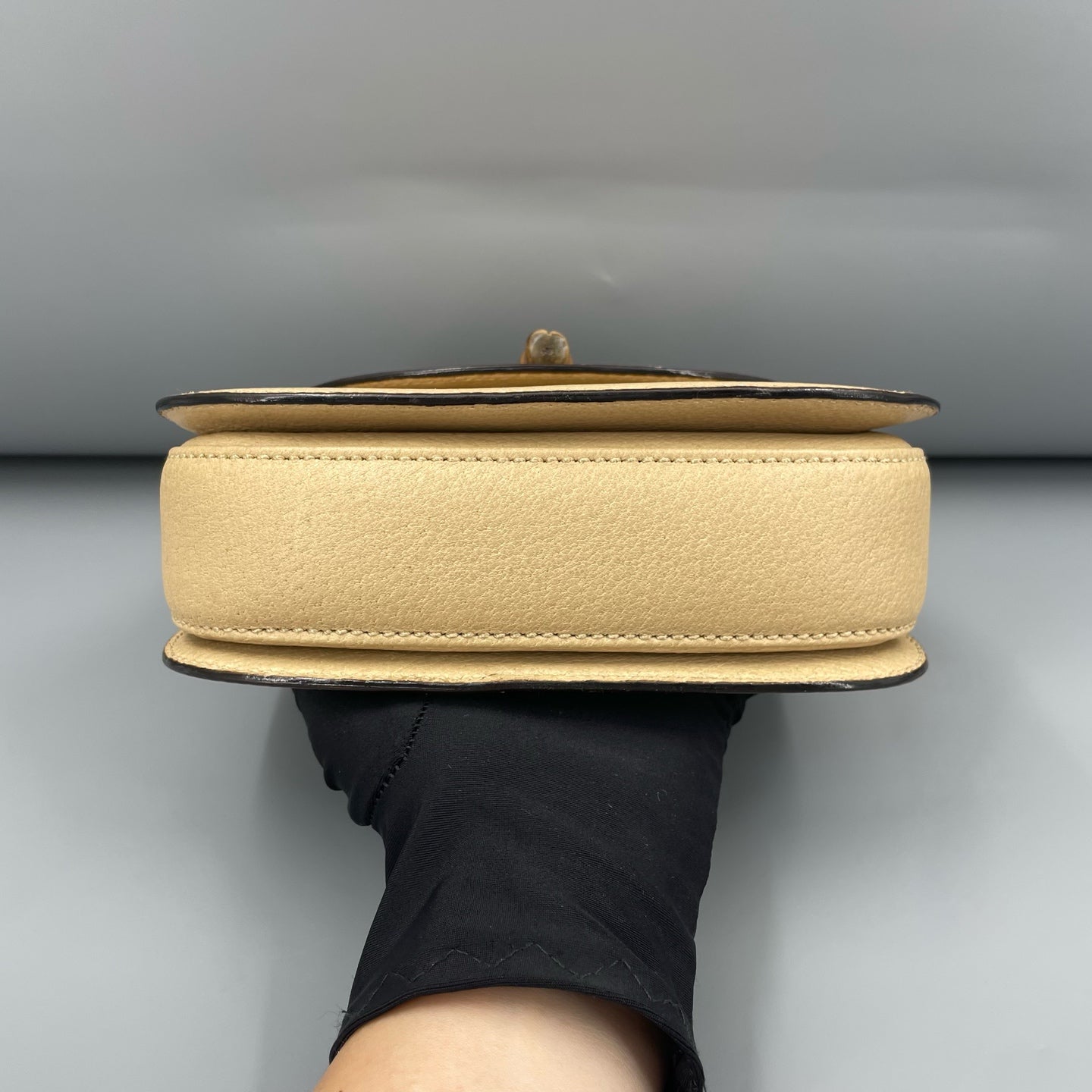 Gucci - Diana Bamboo Mini Top Handle Shoulder Bag - Grained leather - Milk Tea Beige with Gold-Tone Hardware - (Mini)