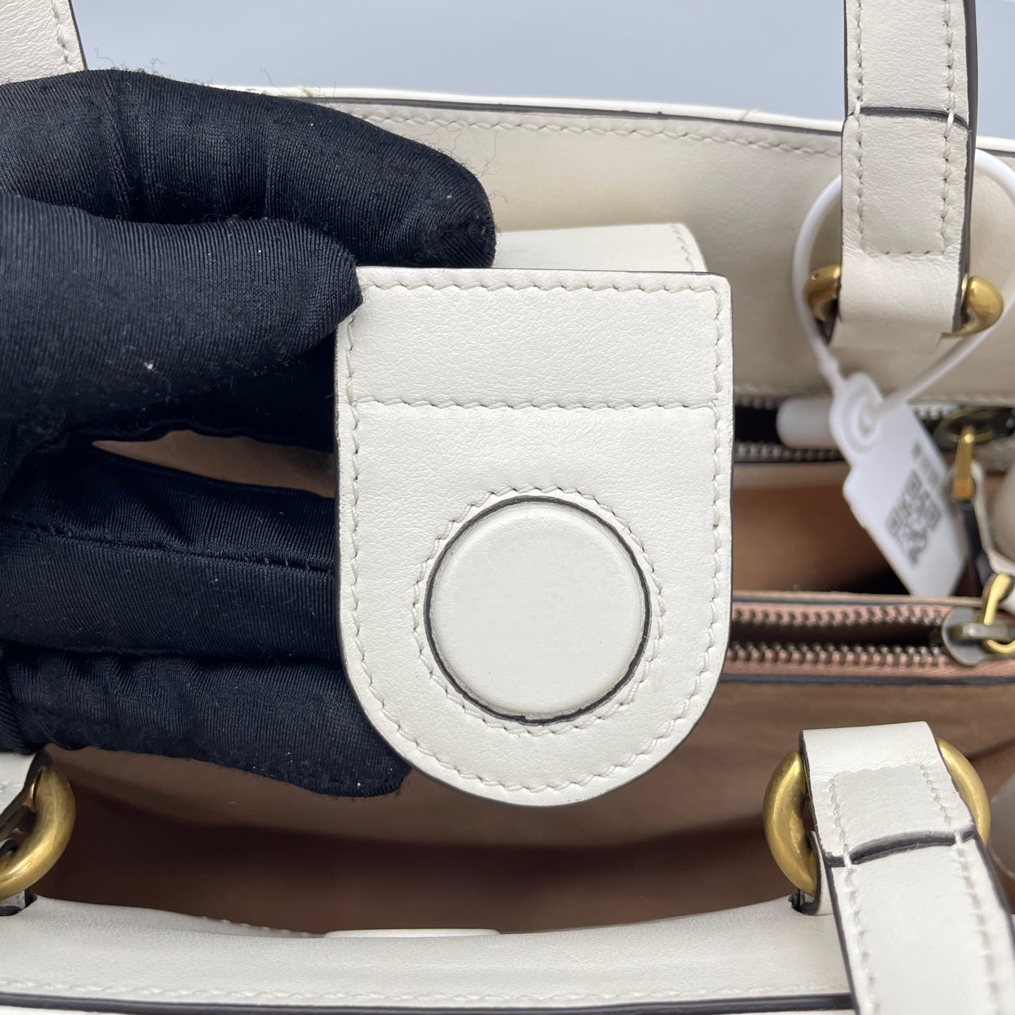 Gucci - GG Marmont Matelasse Top Handle Bag - Leather - White - (small)