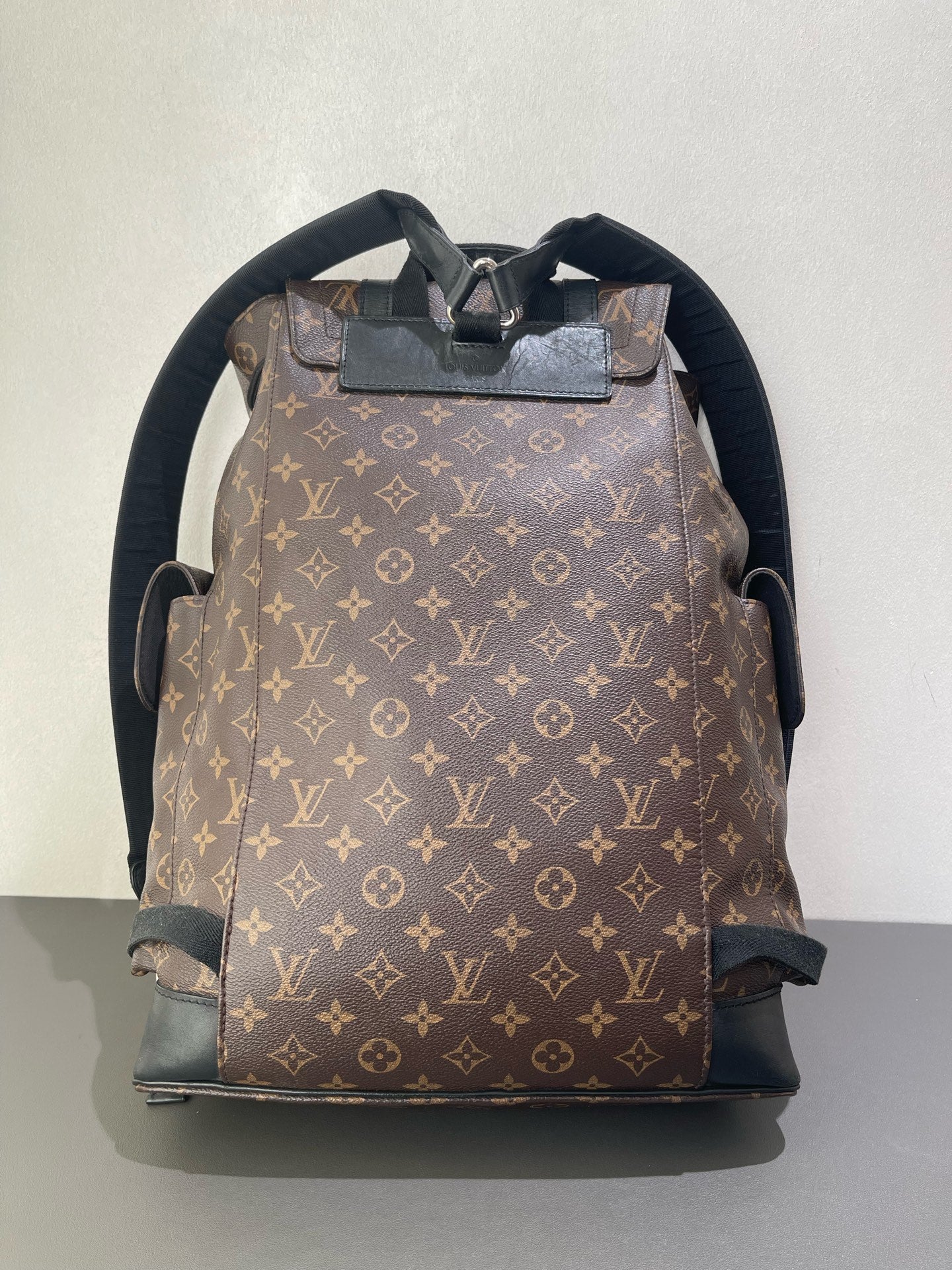 Louis Vuitton - Christopher MM - Monogram Canvas with Leather Trim - Brown - (Large)