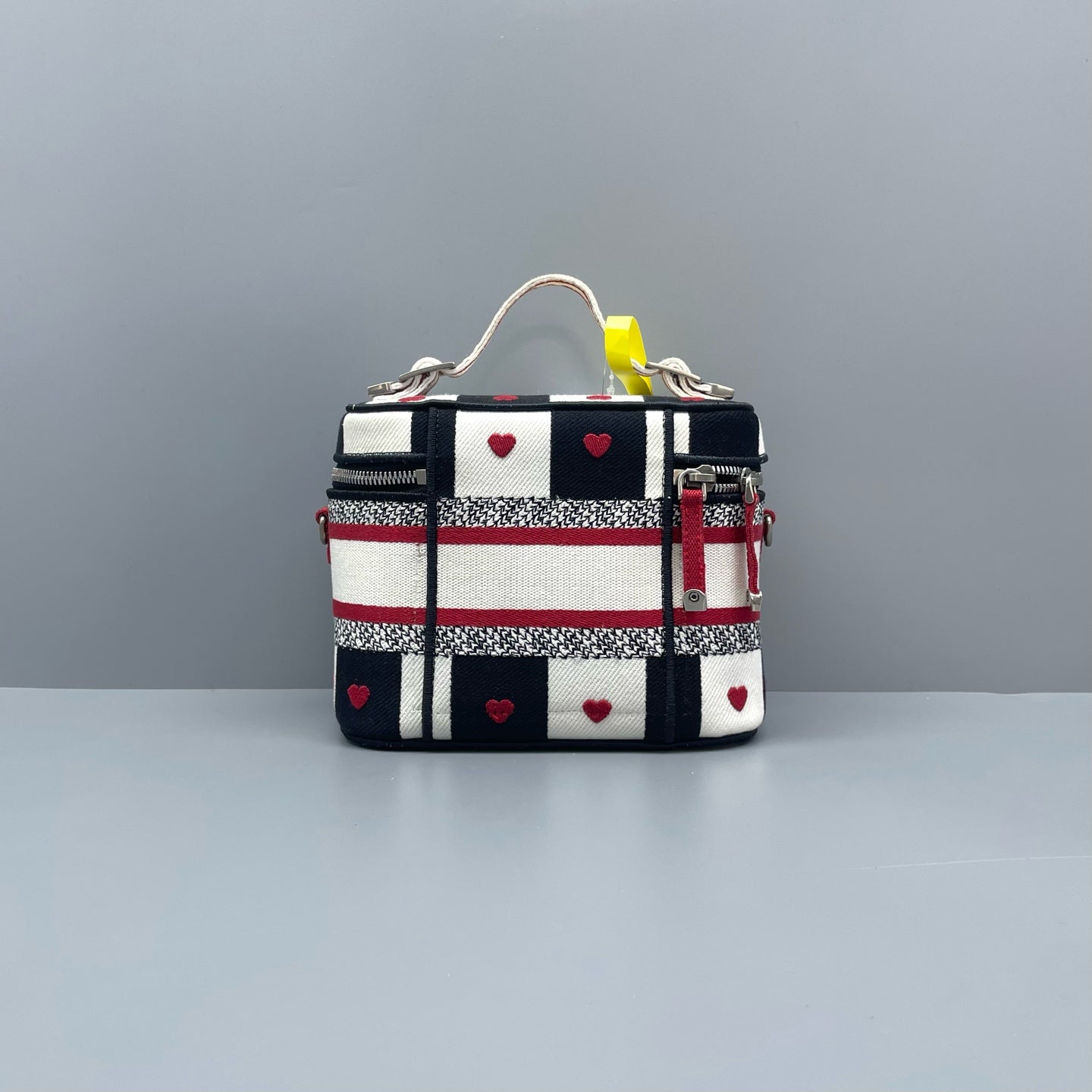 Dior - Valentine's Day Limited Edition Vanity Case - Embroidered canvas - Multicolour - (small)