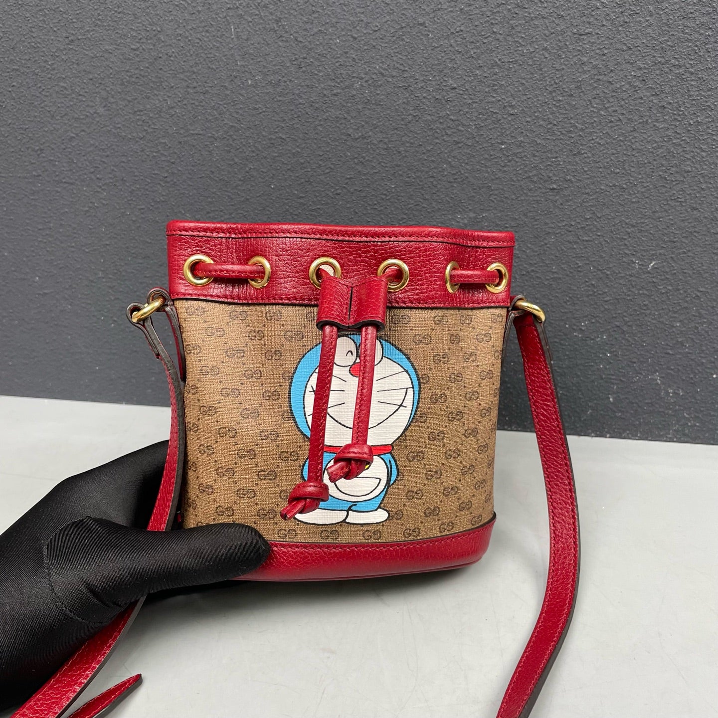 Gucci - Doraemon Collaboration Mini Bucket Bag - Coated canvas and leather - Brown and Red with Multicolour graphic - (mini)