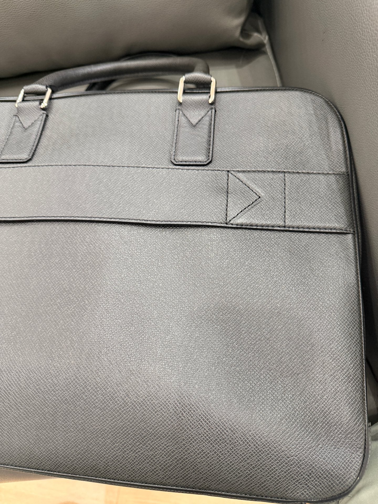 Louis Vuitton - Briefcase - Calfskin leather - Black - (Large)