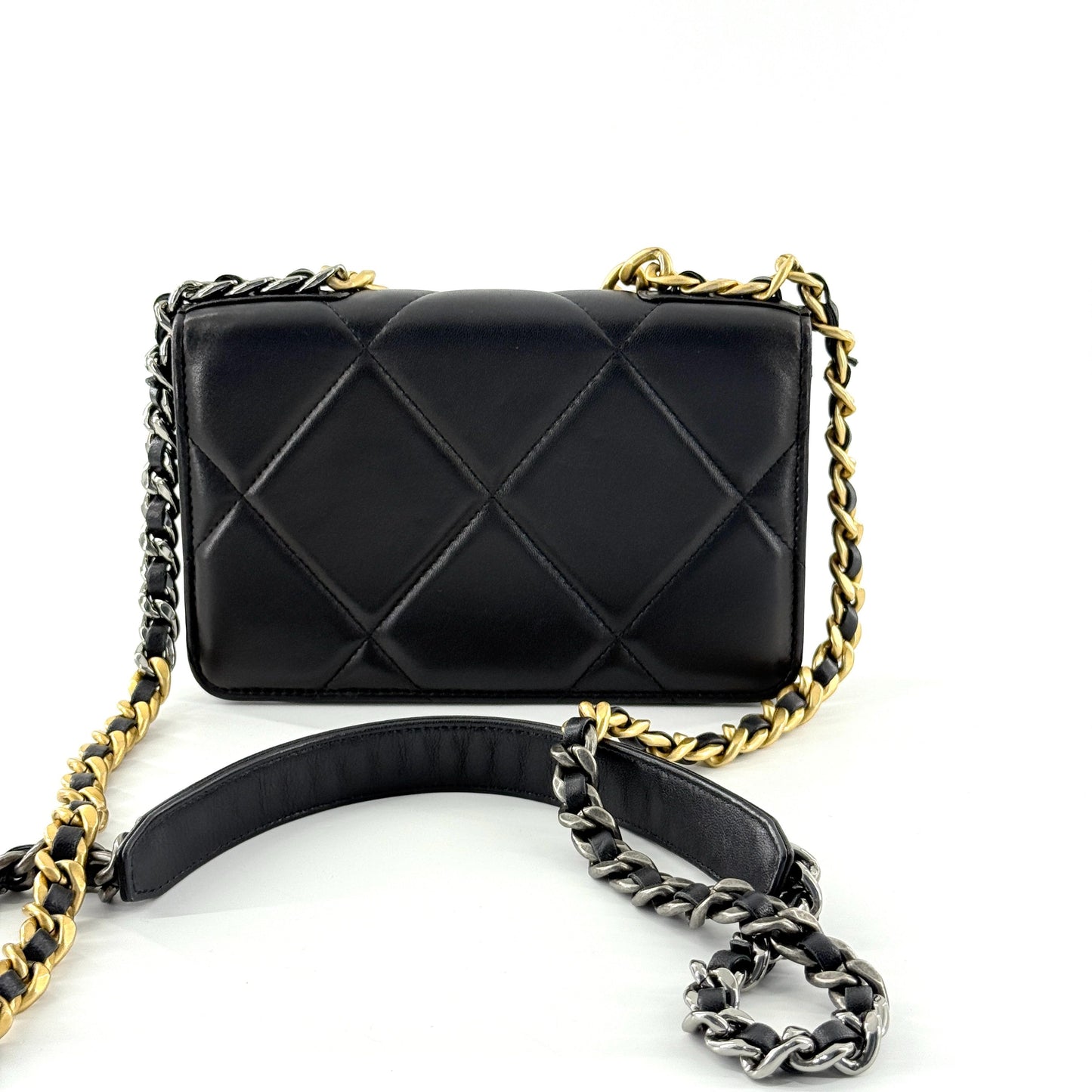 Chanel - 19 Bag WOC - Lambskin leather - Black - (mini)