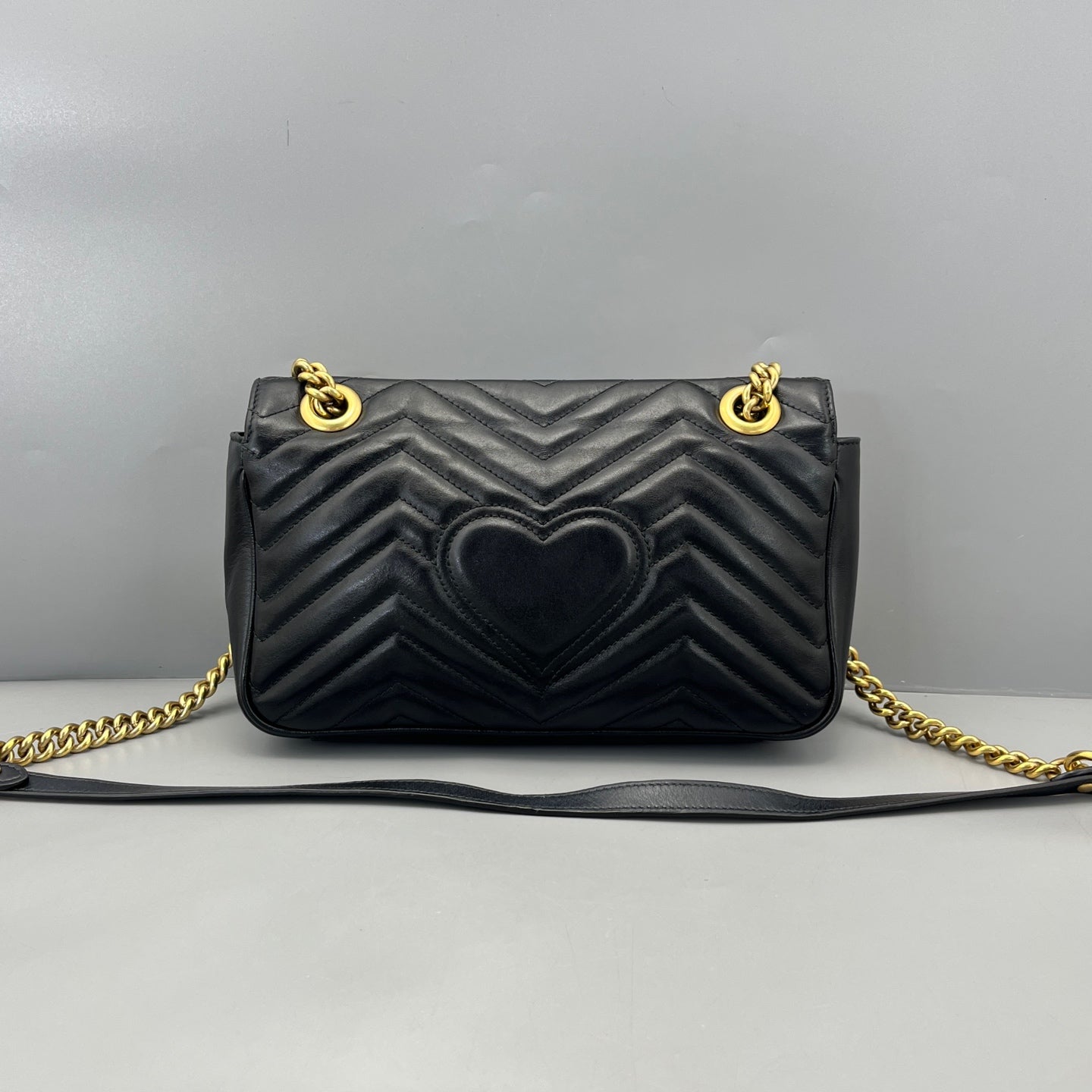 Gucci - GG Marmont Matelassé Small Shoulder Bag - Matelassé leather - Black with Gold-Tone Hardware - (Small)