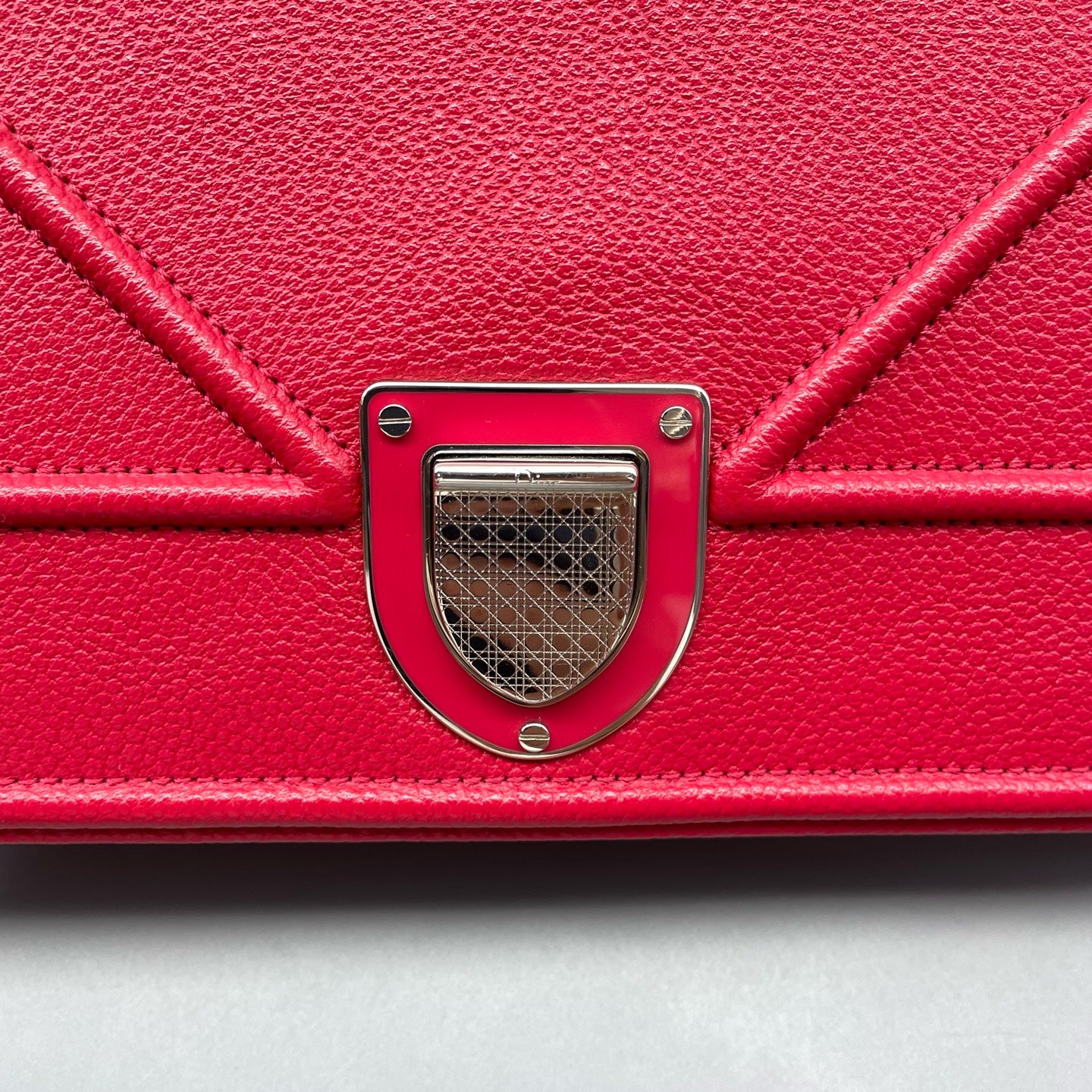 Dior - Diorama Flap Bag - Grained calfskin leather - Red - (Medium)