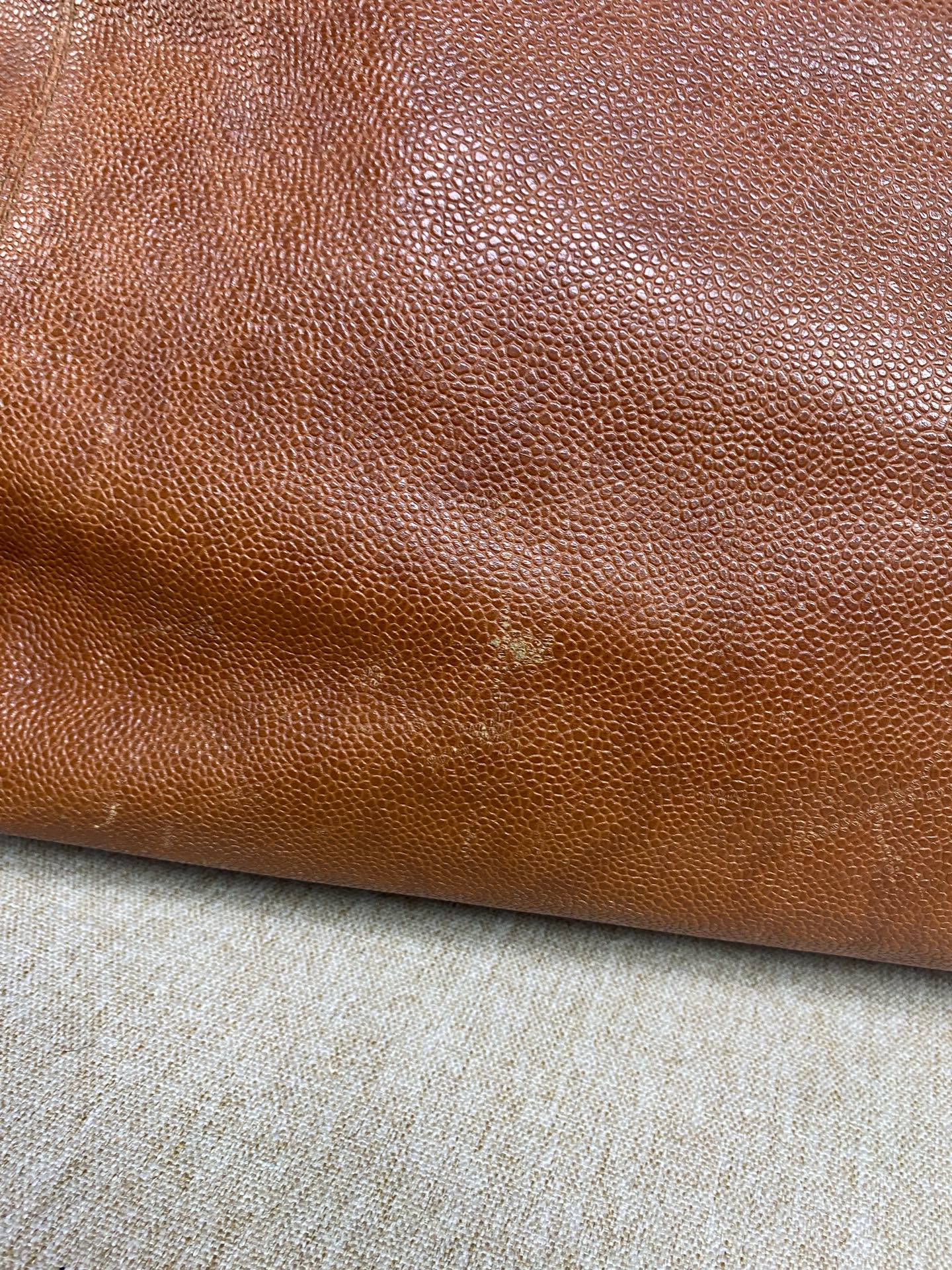 Chanel - Chanel Vintage Embossed CC Tote - Grained calfskin leather - Brown - (Medium)